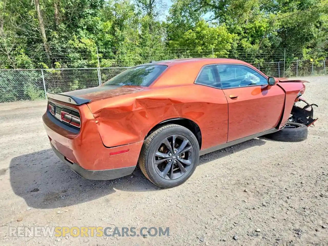 3 Photograph of a damaged car 2C3CDZGG0PH528589 DODGE CHALLENGER 2023