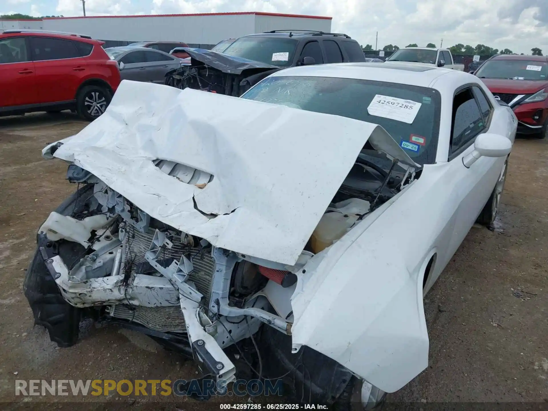 2 Photograph of a damaged car 2C3CDZJG1PH582346 DODGE CHALLENGER 2023