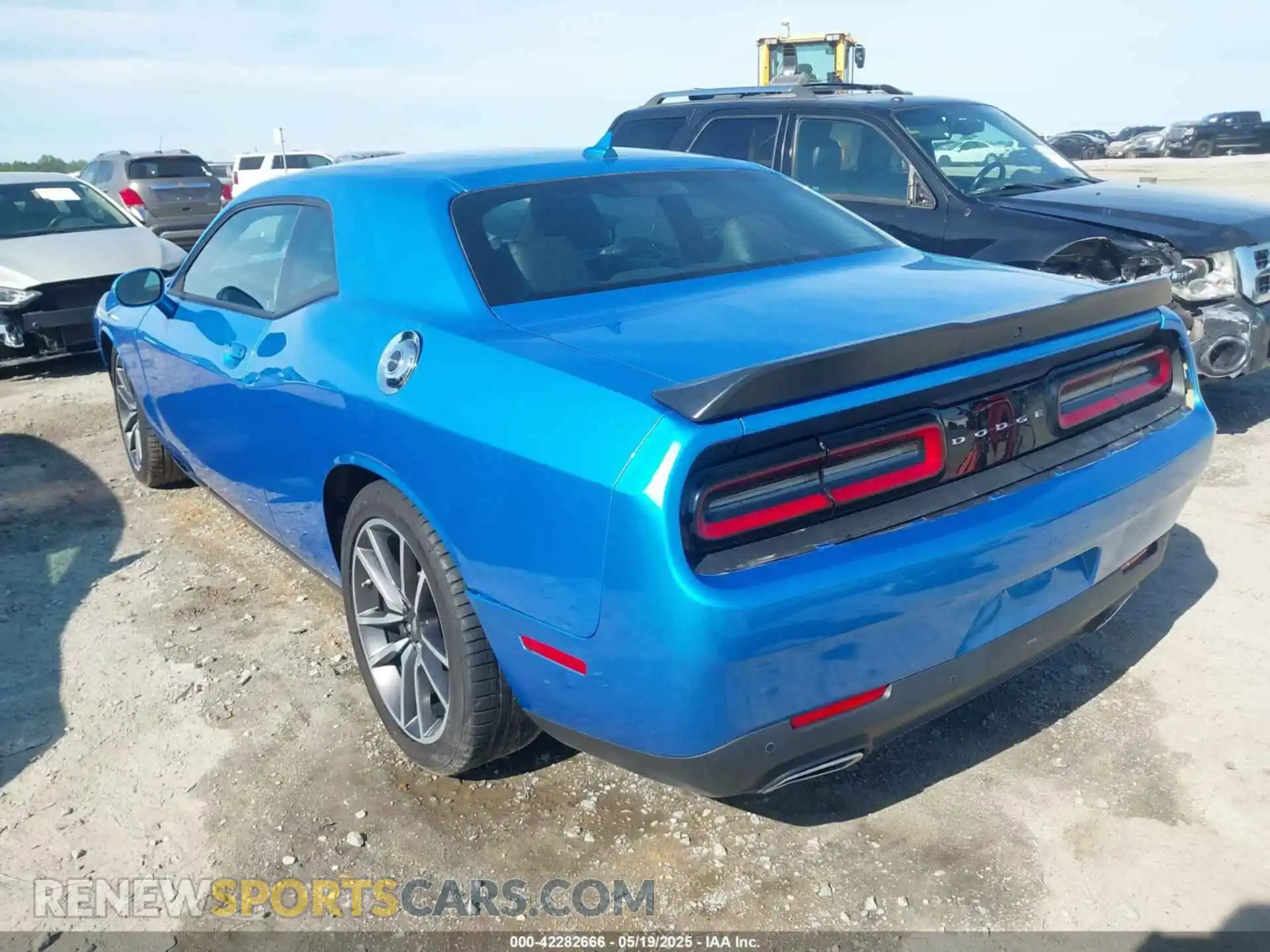 3 Photograph of a damaged car 2C3CDZJG4PH680335 DODGE CHALLENGER 2023