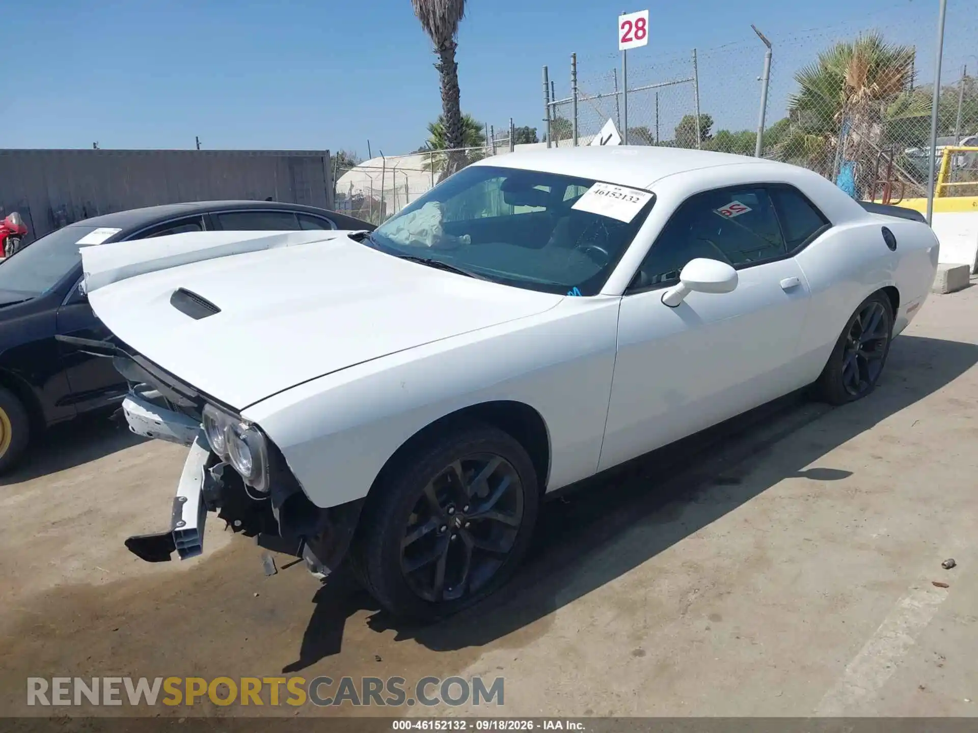 2 fotografías del automóvil dañado 2C3CDZJG7PH652884 DODGE CHALLENGER 2023
