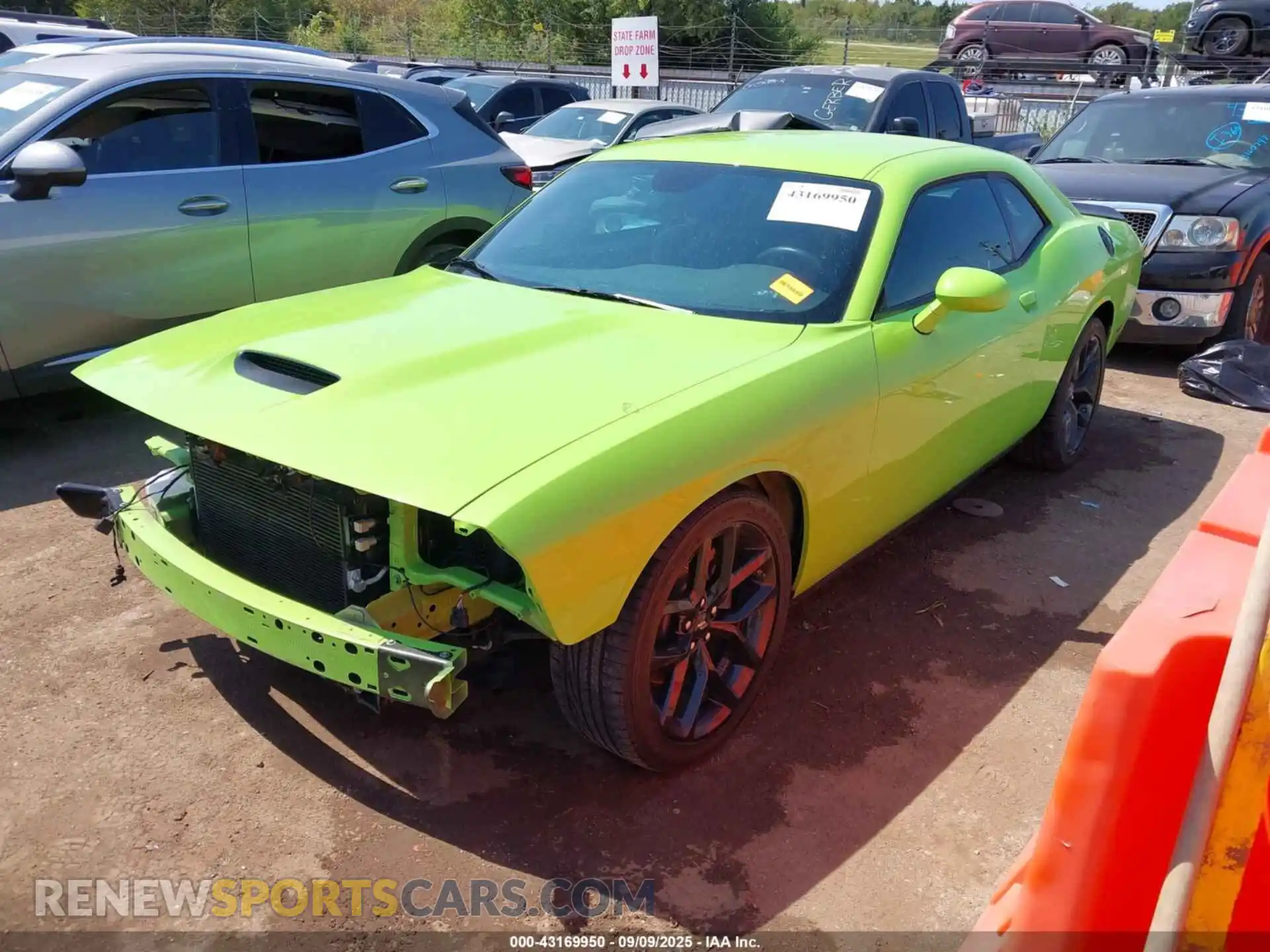 2 Photograph of a damaged car 2C3CDZJG9PH567951 DODGE CHALLENGER 2023