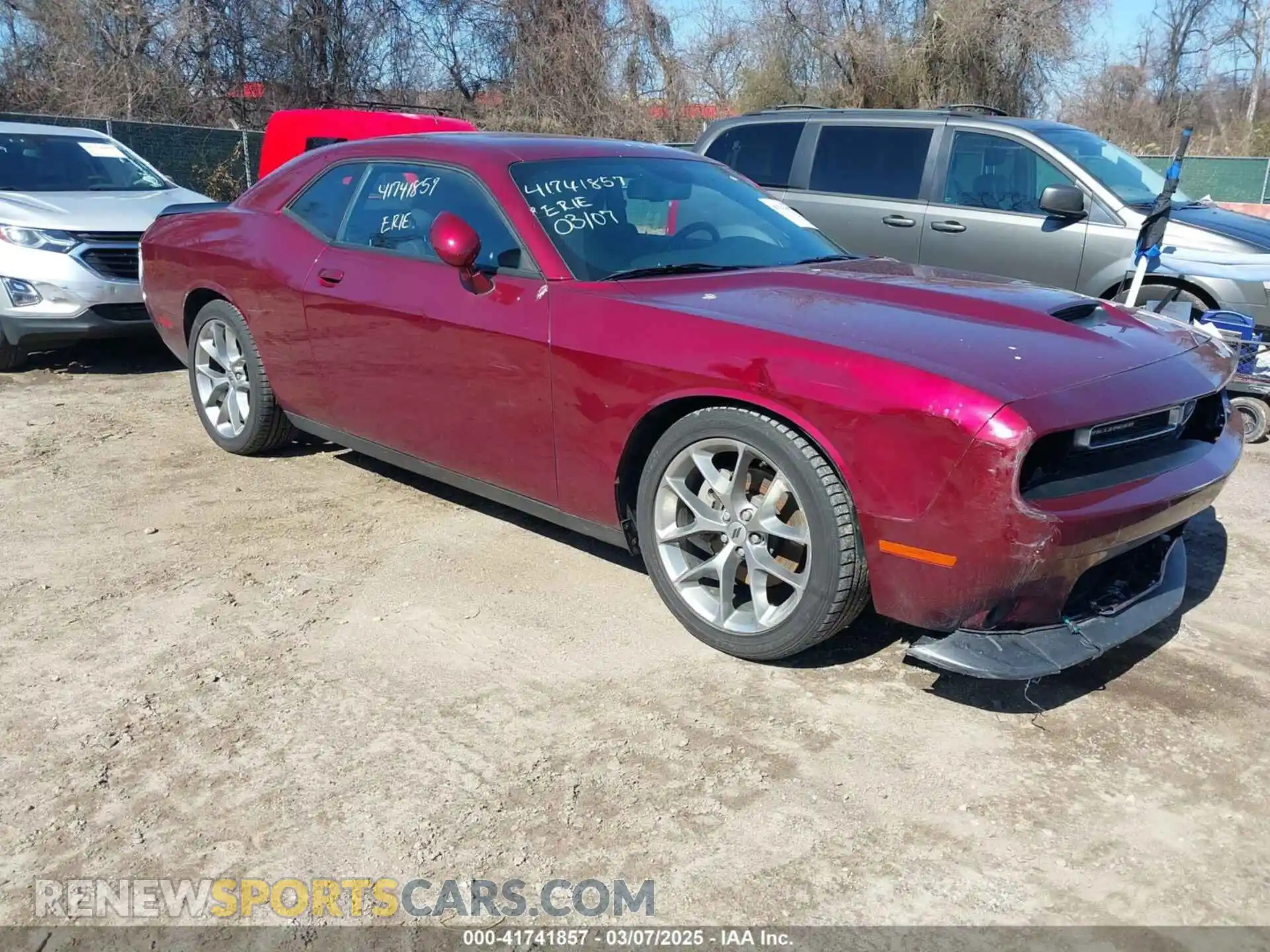 1 Photograph of a damaged car 2C3CDZJG9PH605985 DODGE CHALLENGER 2023