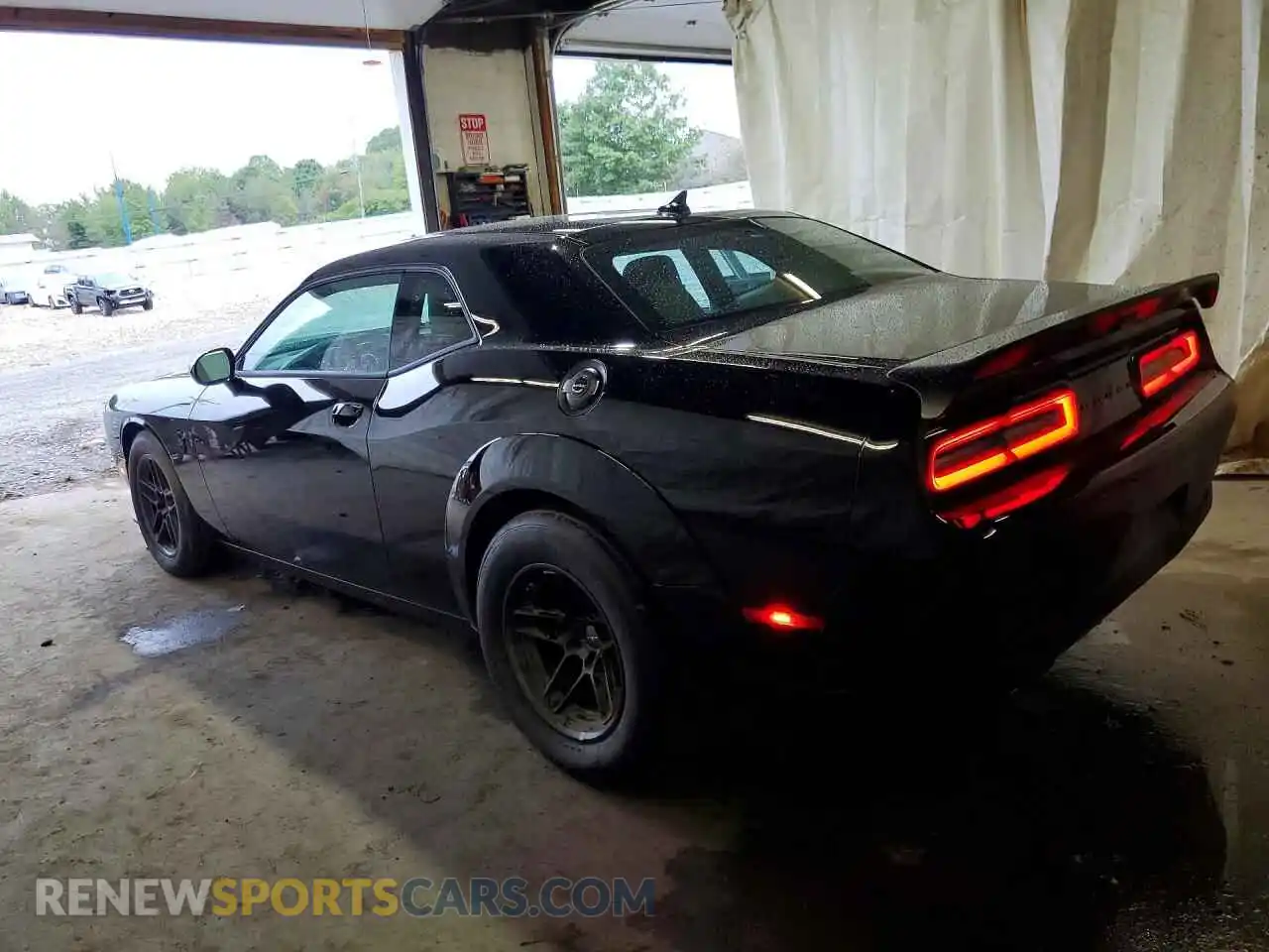 2 Photograph of a damaged car 2C3CDZL92PH101339 DODGE CHALLENGER 2023