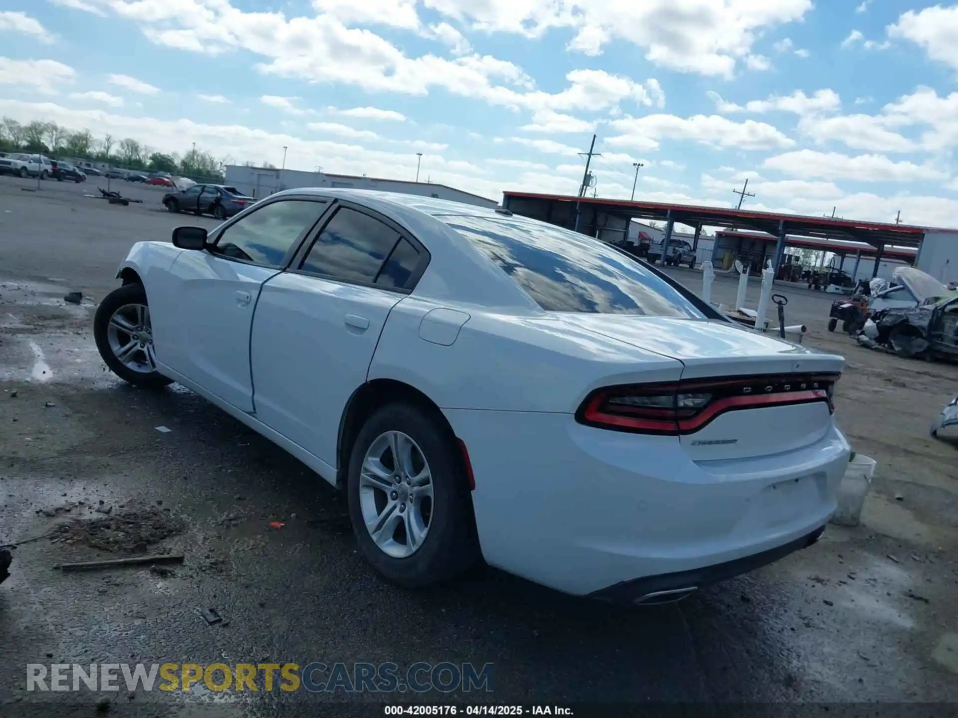 3 fotografías del automóvil dañado 2C3CDXBG1KH721189 DODGE CHARGER 2019