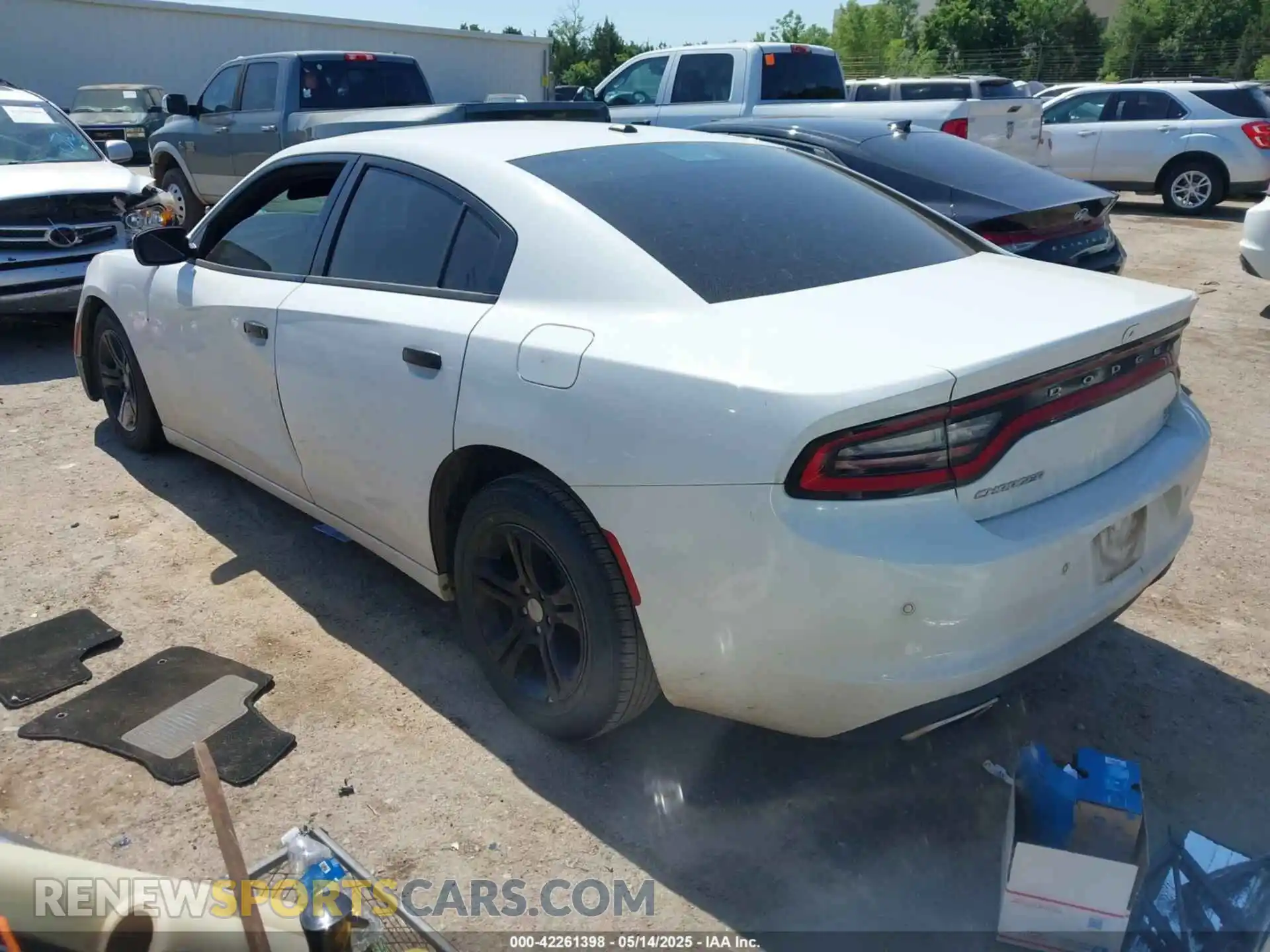 3 Photograph of a damaged car 2C3CDXBG3KH709772 DODGE CHARGER 2019