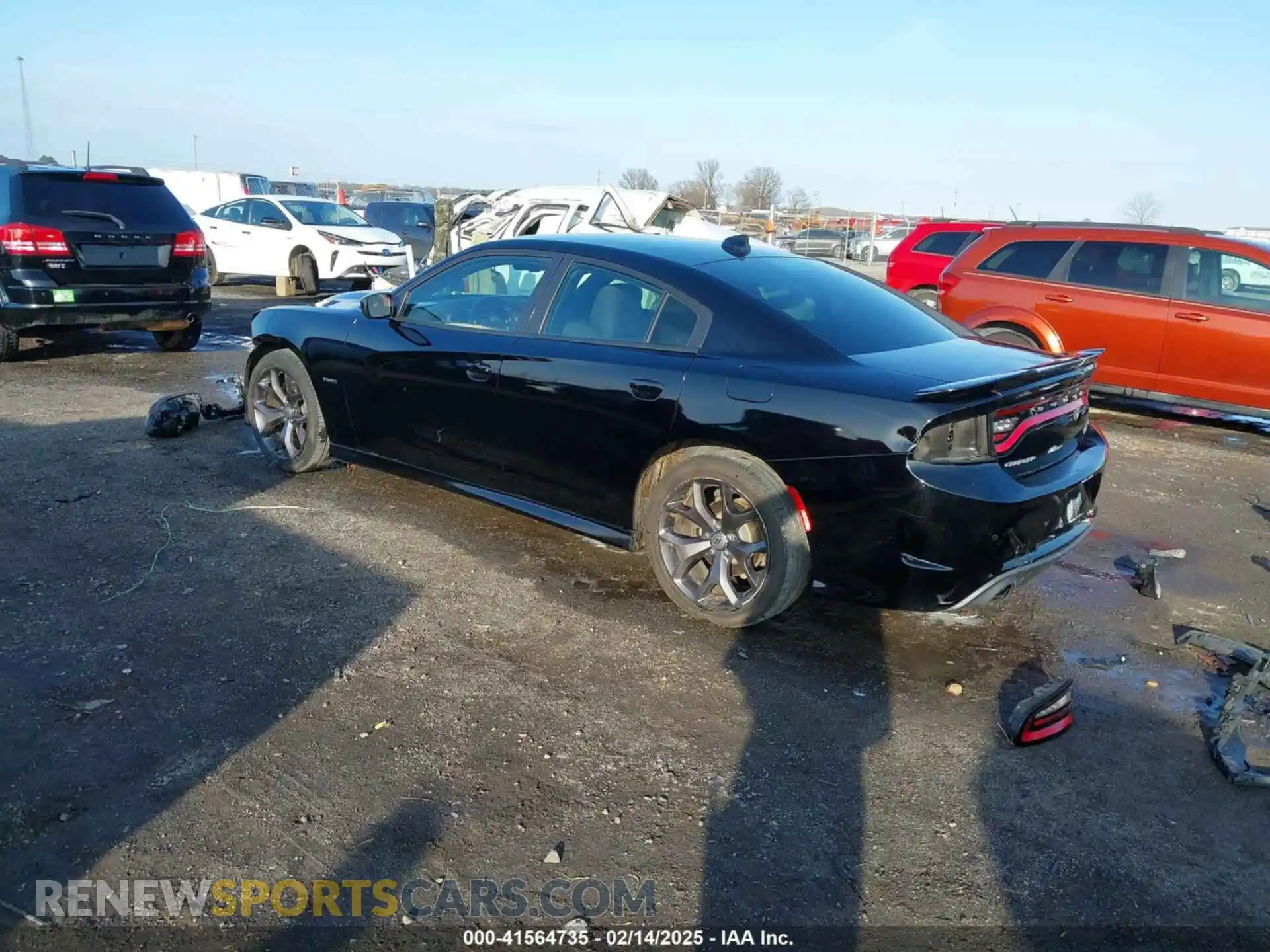 3 Фотография поврежденного автомобиля 2C3CDXCT2KH526813 DODGE CHARGER 2019