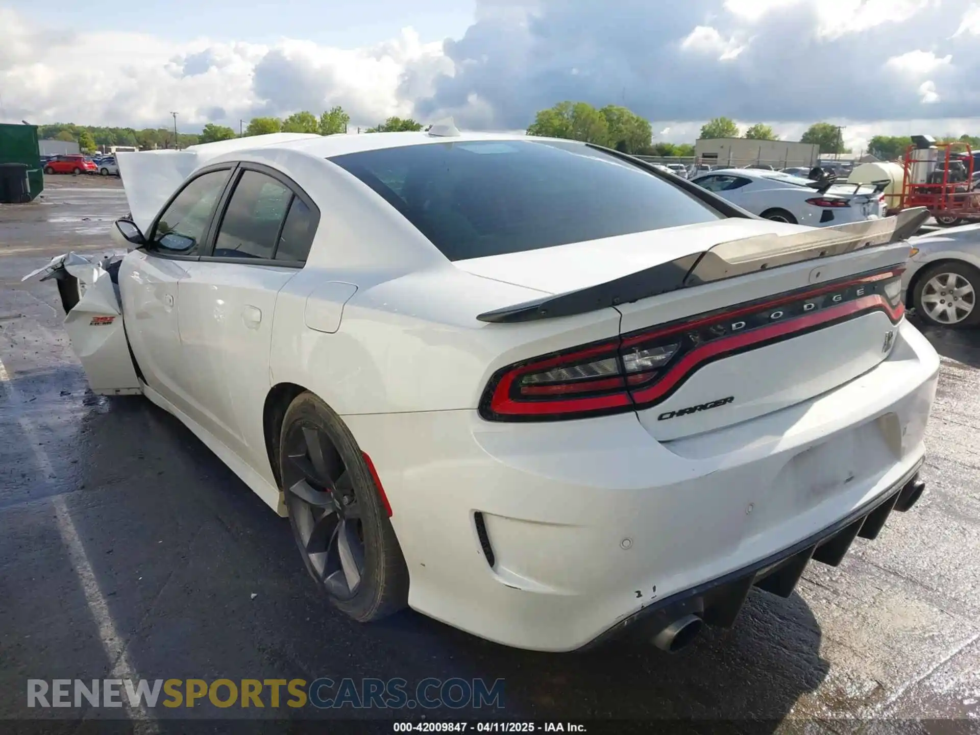 3 Photograph of a damaged car 2C3CDXGJ3KH558856 DODGE CHARGER 2019