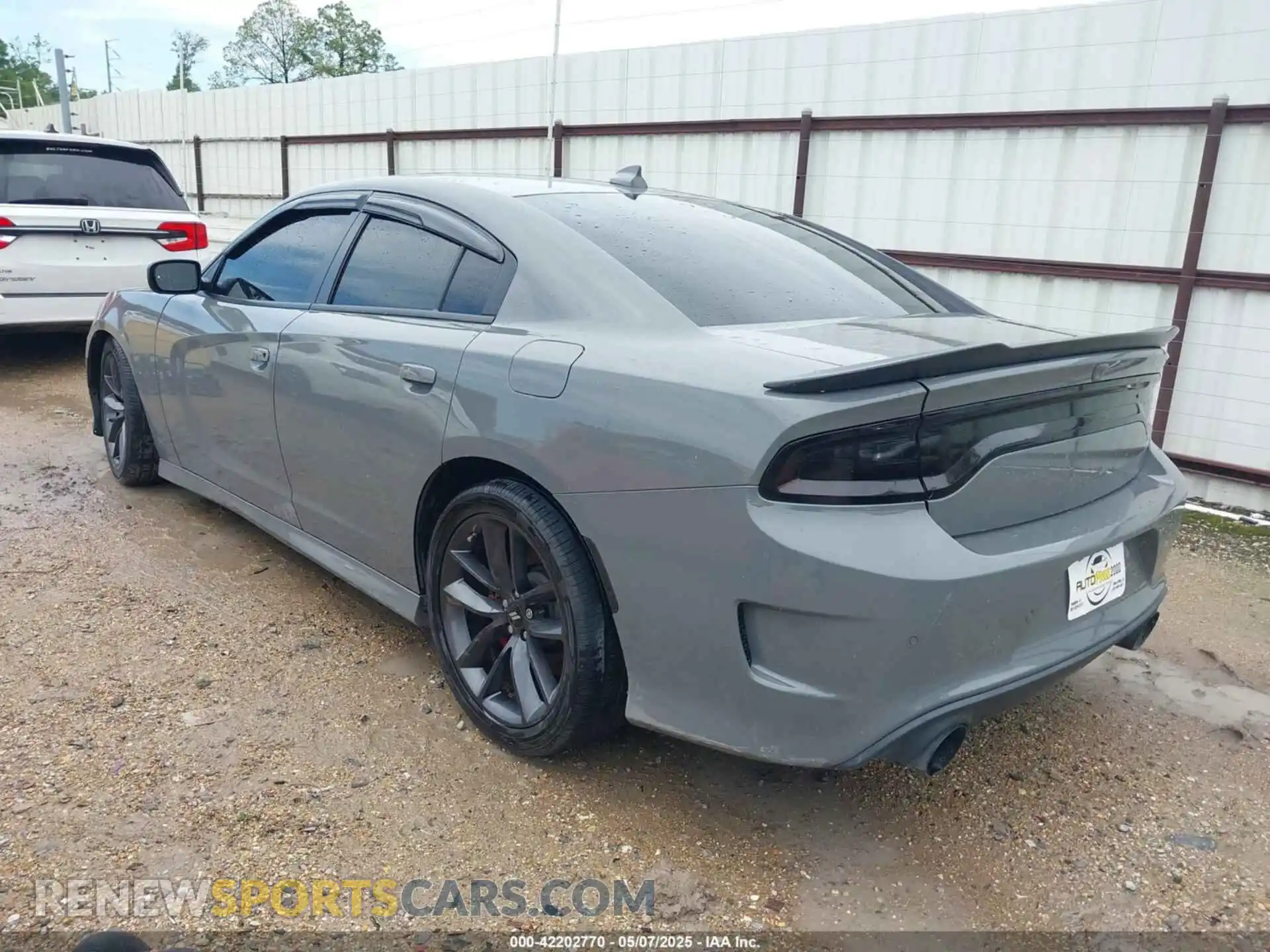 3 Photograph of a damaged car 2C3CDXGJ4KH647044 DODGE CHARGER 2019