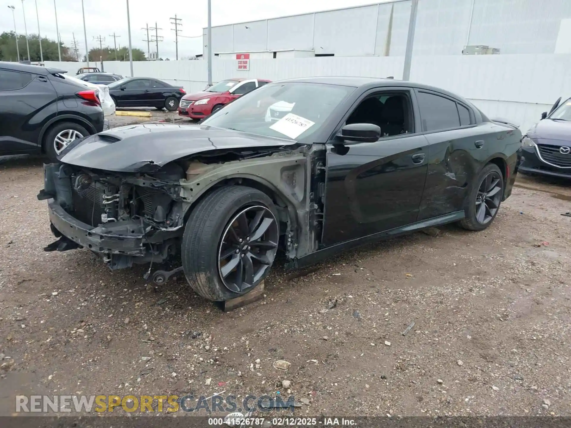 2 fotografías del automóvil dañado 2C3CDXGJ8KH736812 DODGE CHARGER 2019