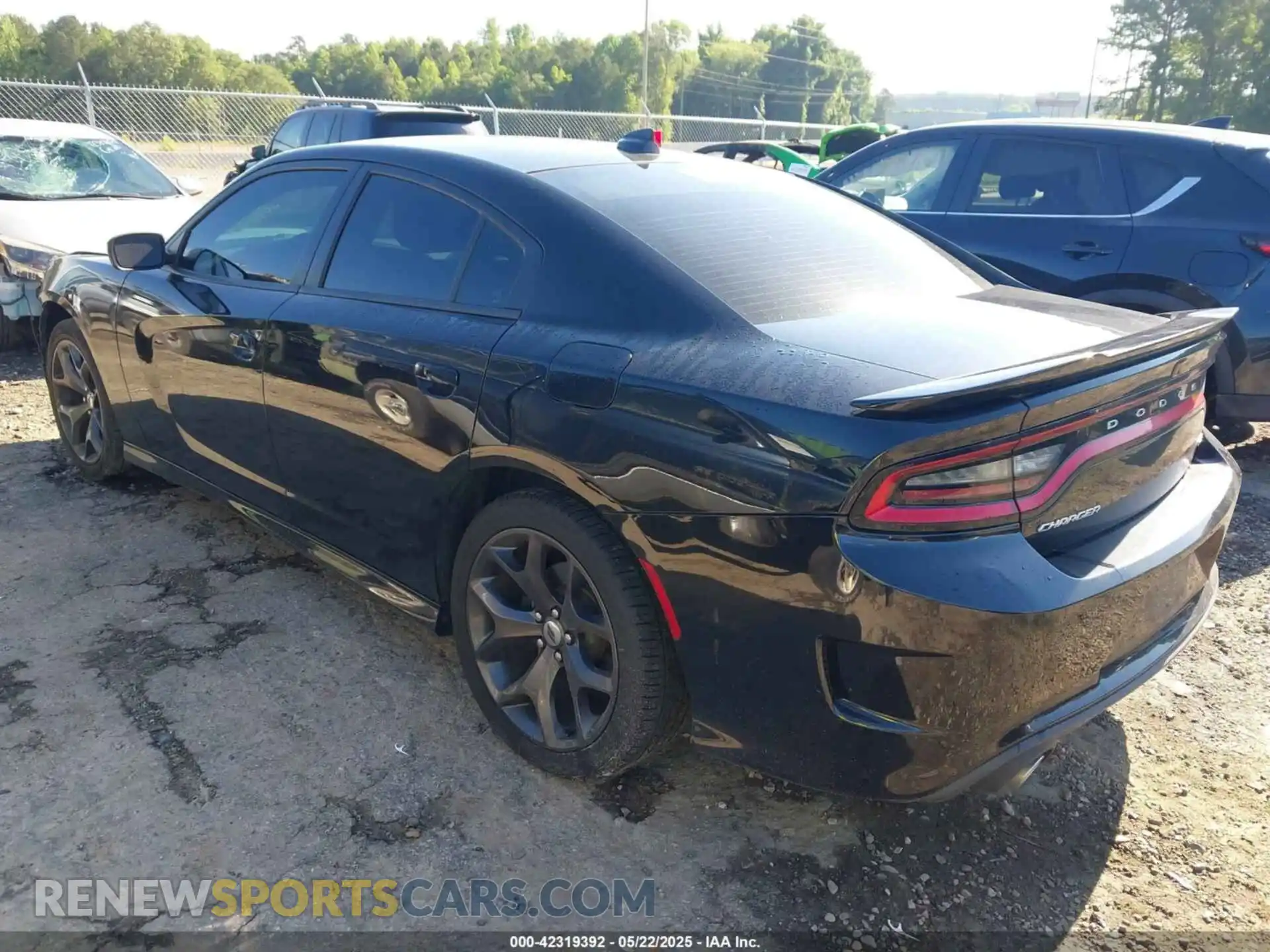 3 Photograph of a damaged car 2C3CDXHG3KH526489 DODGE CHARGER 2019