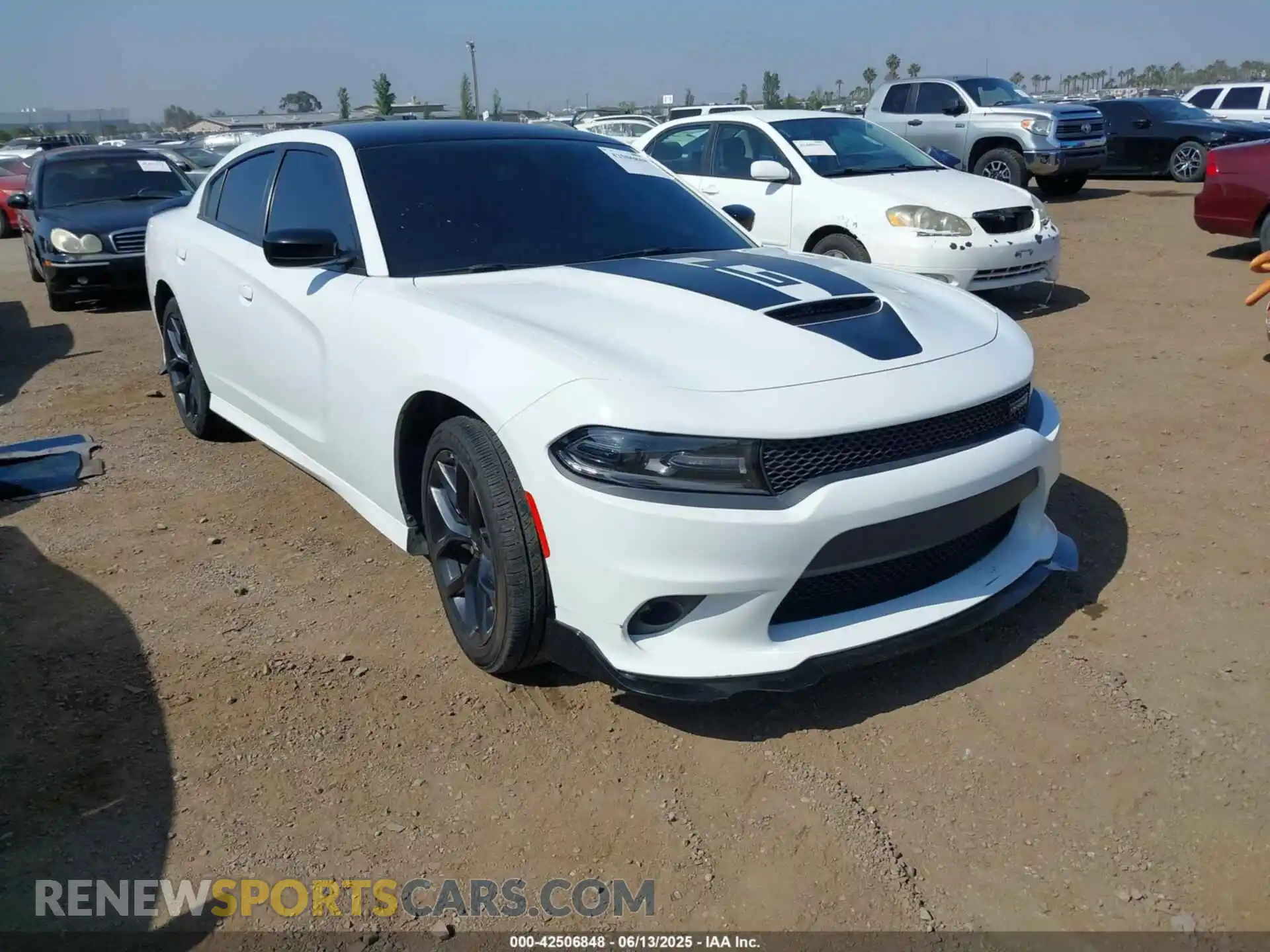 1 Photograph of a damaged car 2C3CDXHG3KH676313 DODGE CHARGER 2019