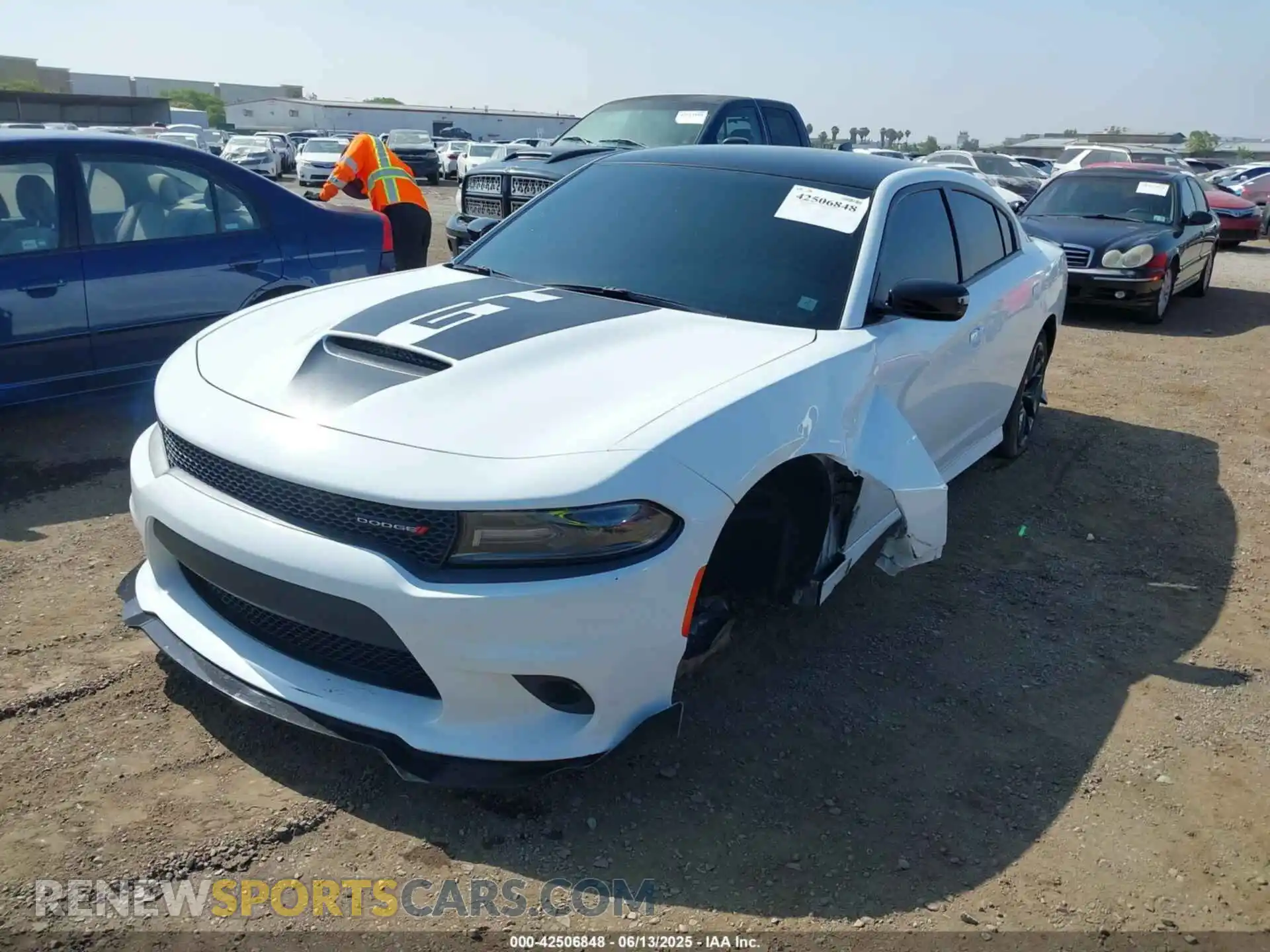 2 Photograph of a damaged car 2C3CDXHG3KH676313 DODGE CHARGER 2019