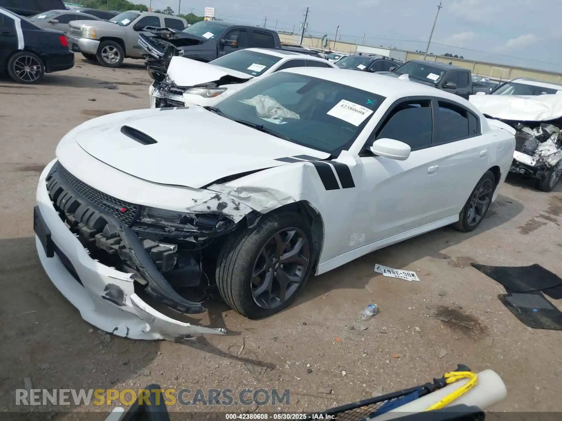 2 Photograph of a damaged car 2C3CDXHG4KH686994 DODGE CHARGER 2019