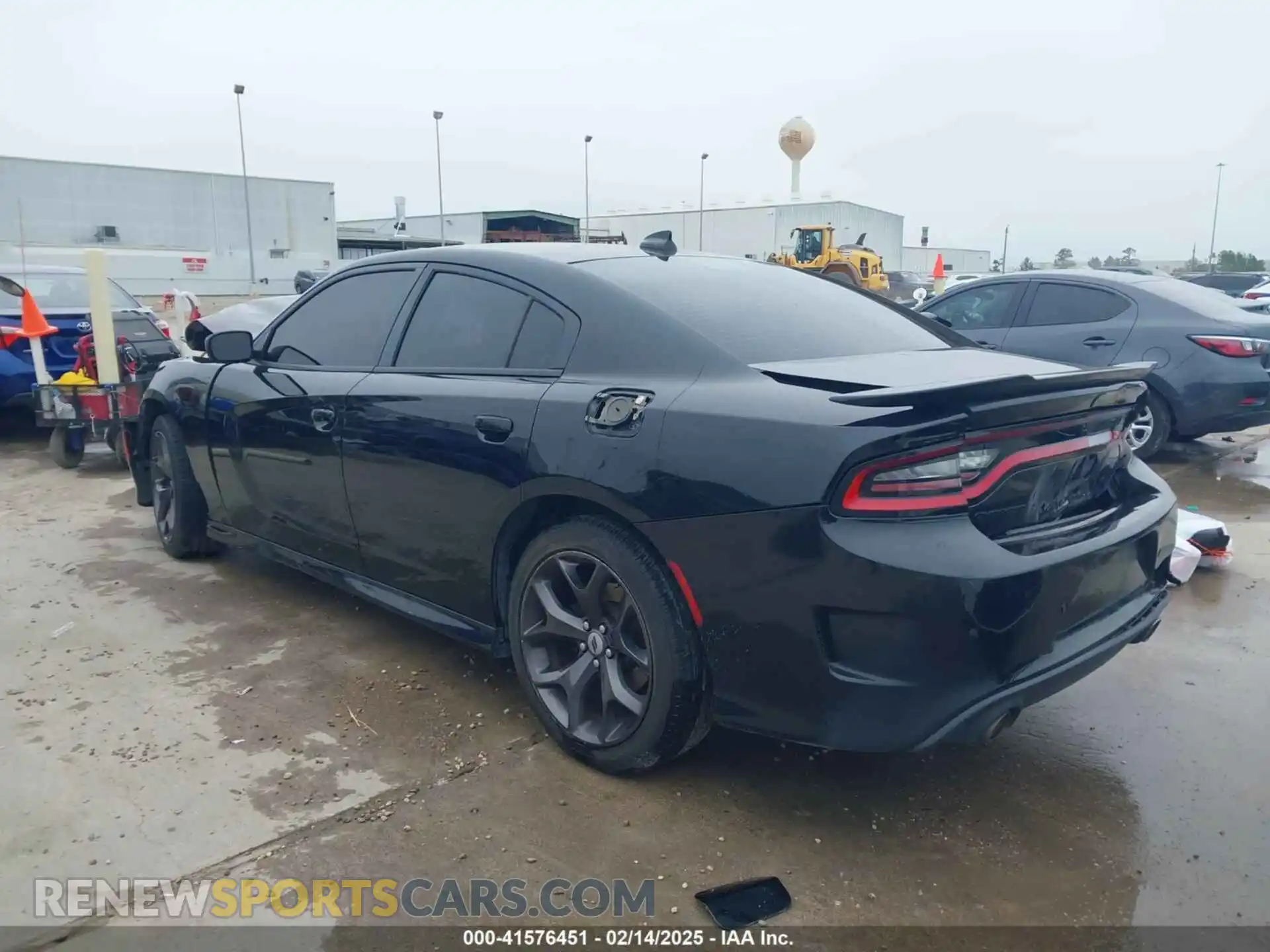 3 Photograph of a damaged car 2C3CDXHG8KH680986 DODGE CHARGER 2019