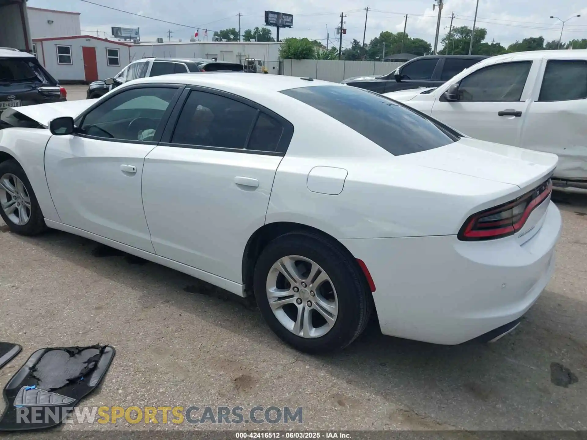 3 Photograph of a damaged car 2C3CDXBG2LH204064 DODGE CHARGER 2020