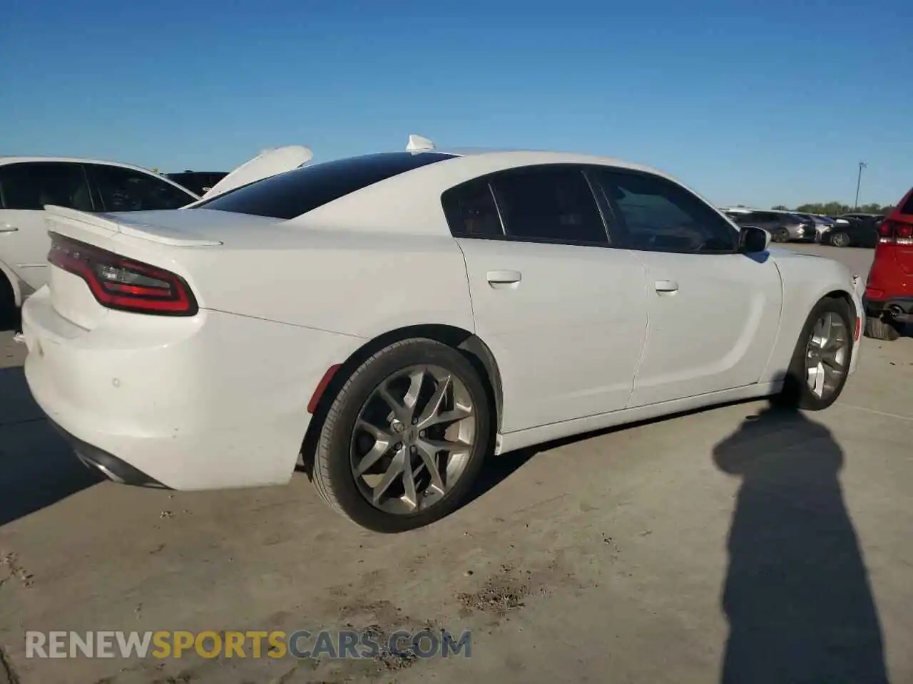 3 Фотография поврежденного автомобиля 2C3CDXBGXLH233036 DODGE CHARGER 2020