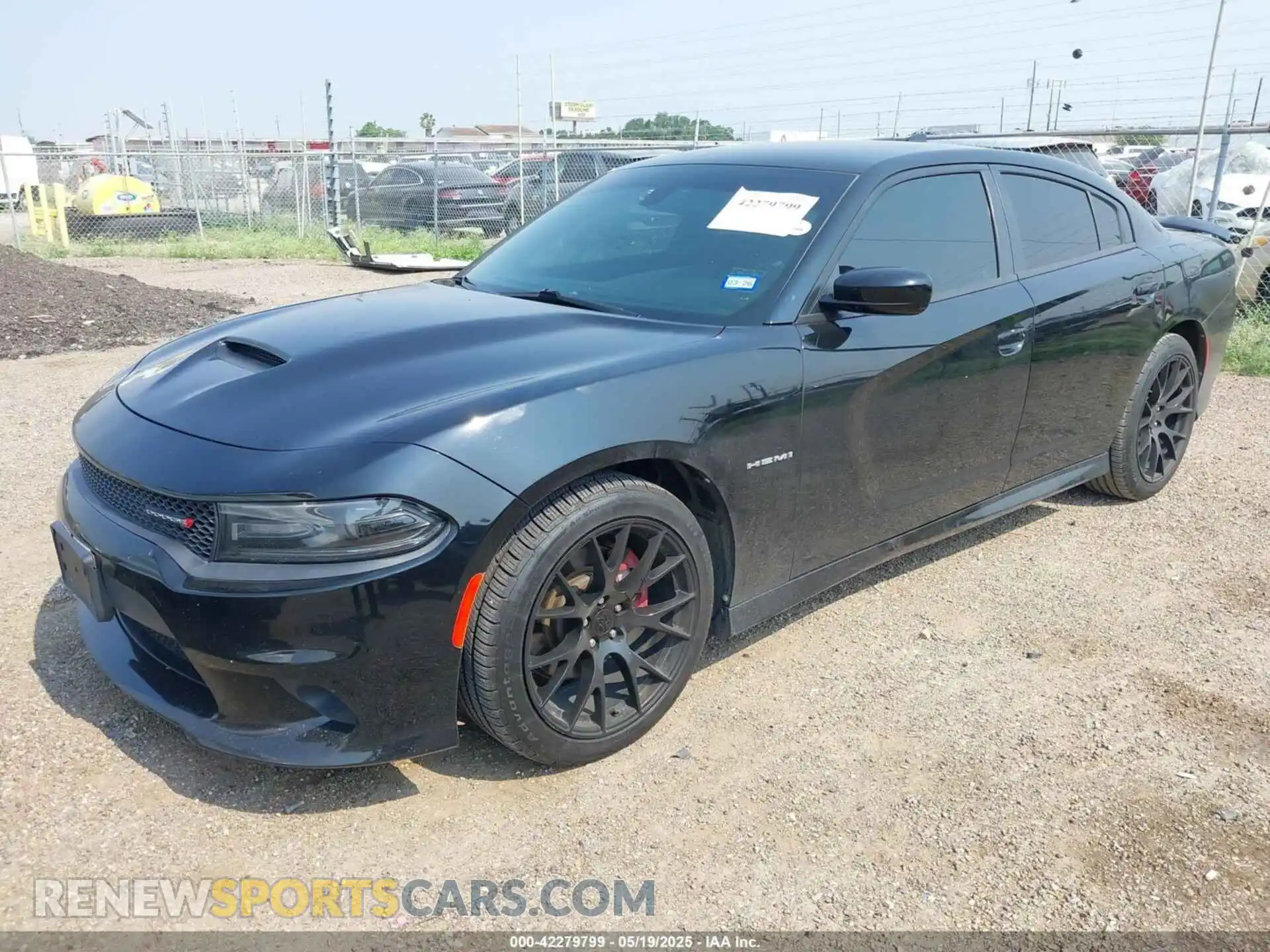 2 Фотография поврежденного автомобиля 2C3CDXCT3LH136501 DODGE CHARGER 2020