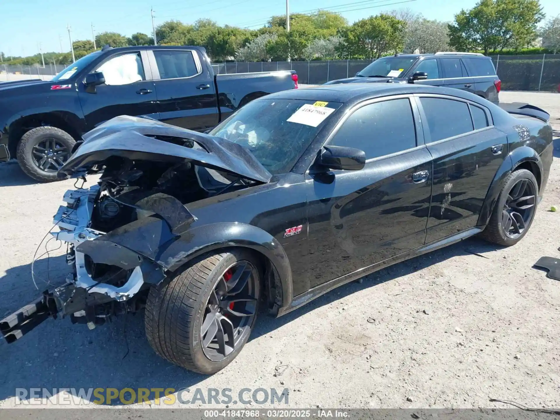 2 fotografías del automóvil dañado 2C3CDXGJ6LH144830 DODGE CHARGER 2020