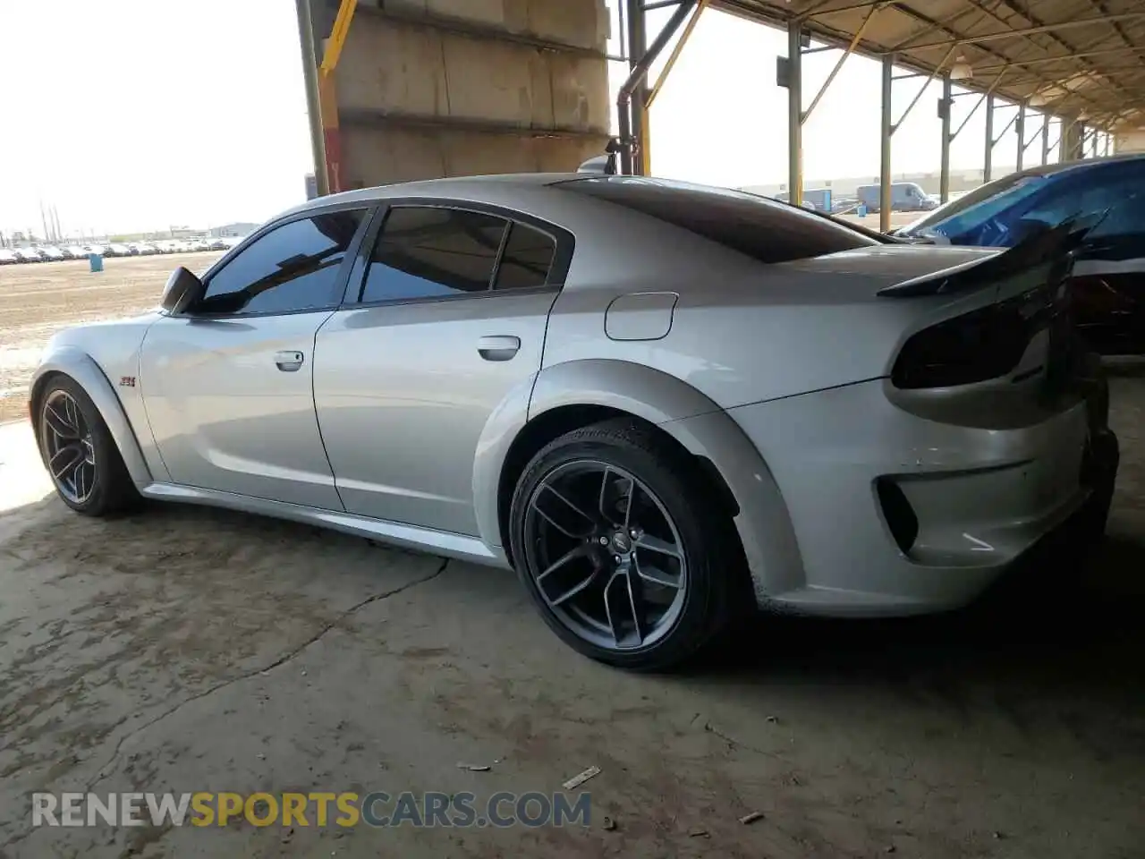2 fotografías del automóvil dañado 2C3CDXGJ6LH185703 DODGE CHARGER 2020