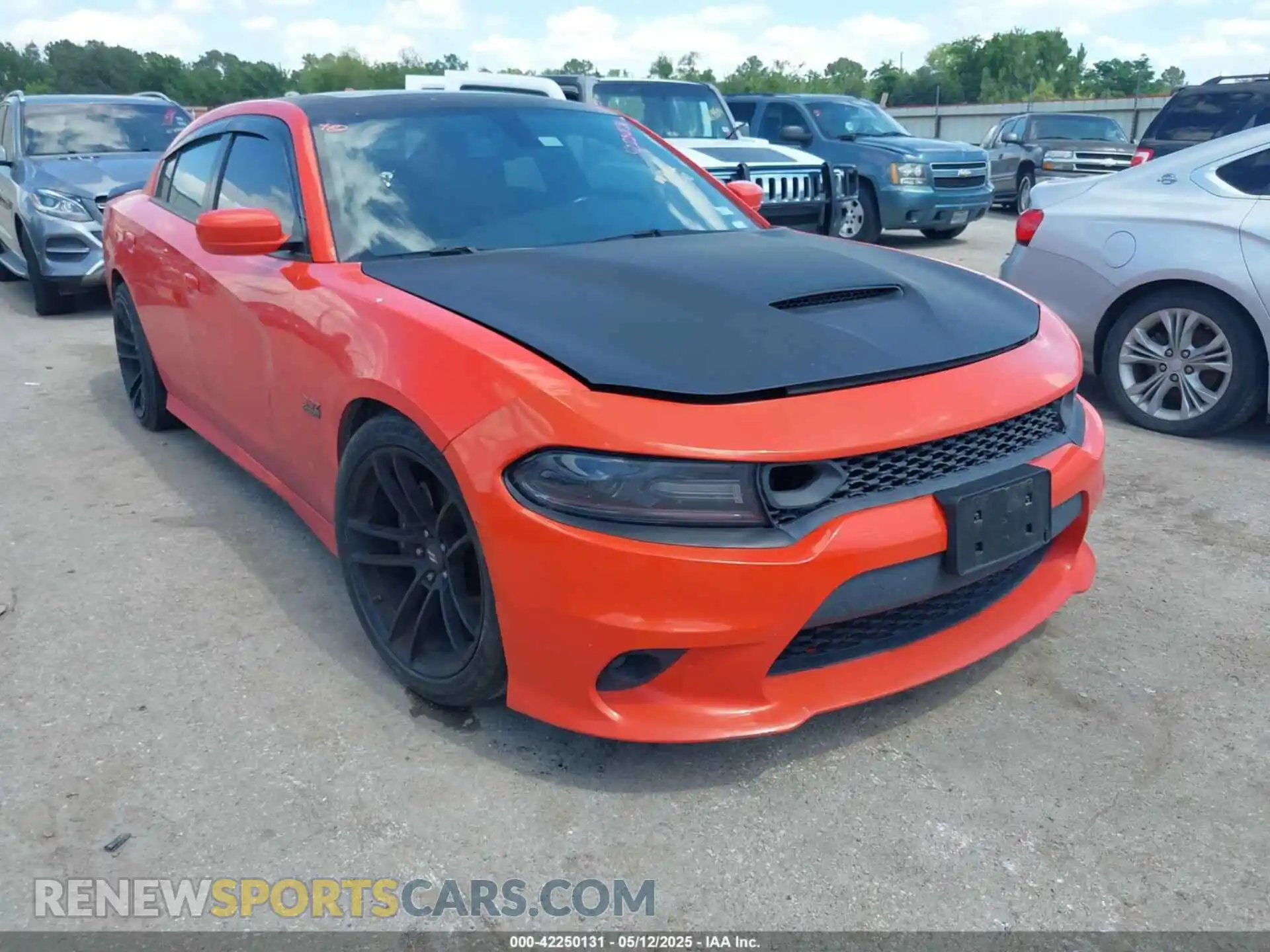 1 Photograph of a damaged car 2C3CDXGJ8LH122098 DODGE CHARGER 2020