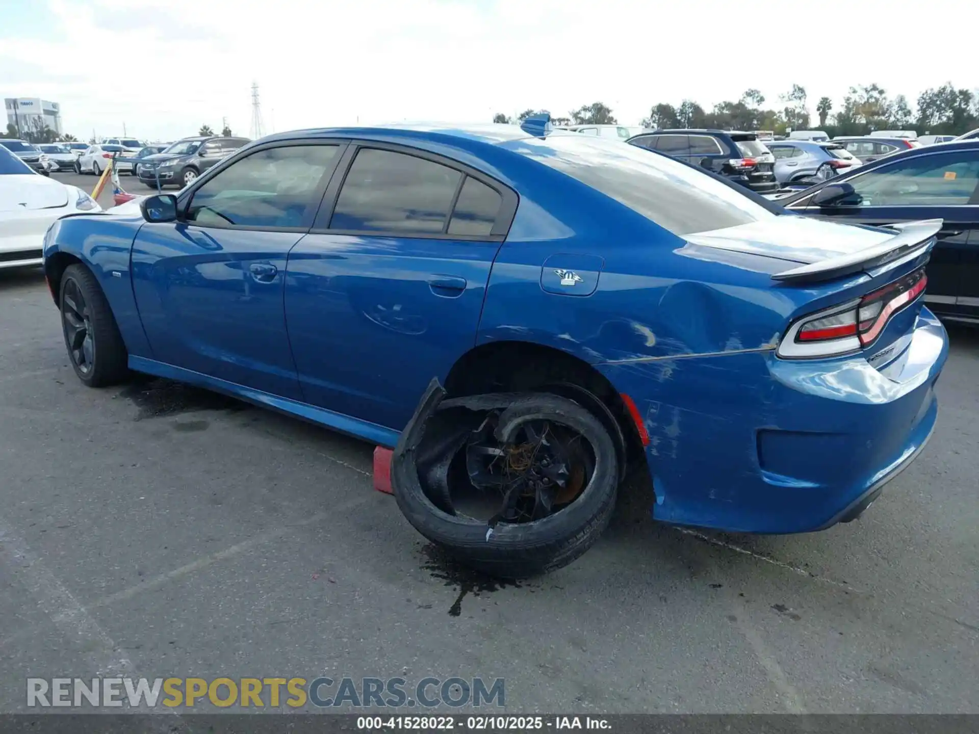 3 Photograph of a damaged car 2C3CDXHG0LH138217 DODGE CHARGER 2020