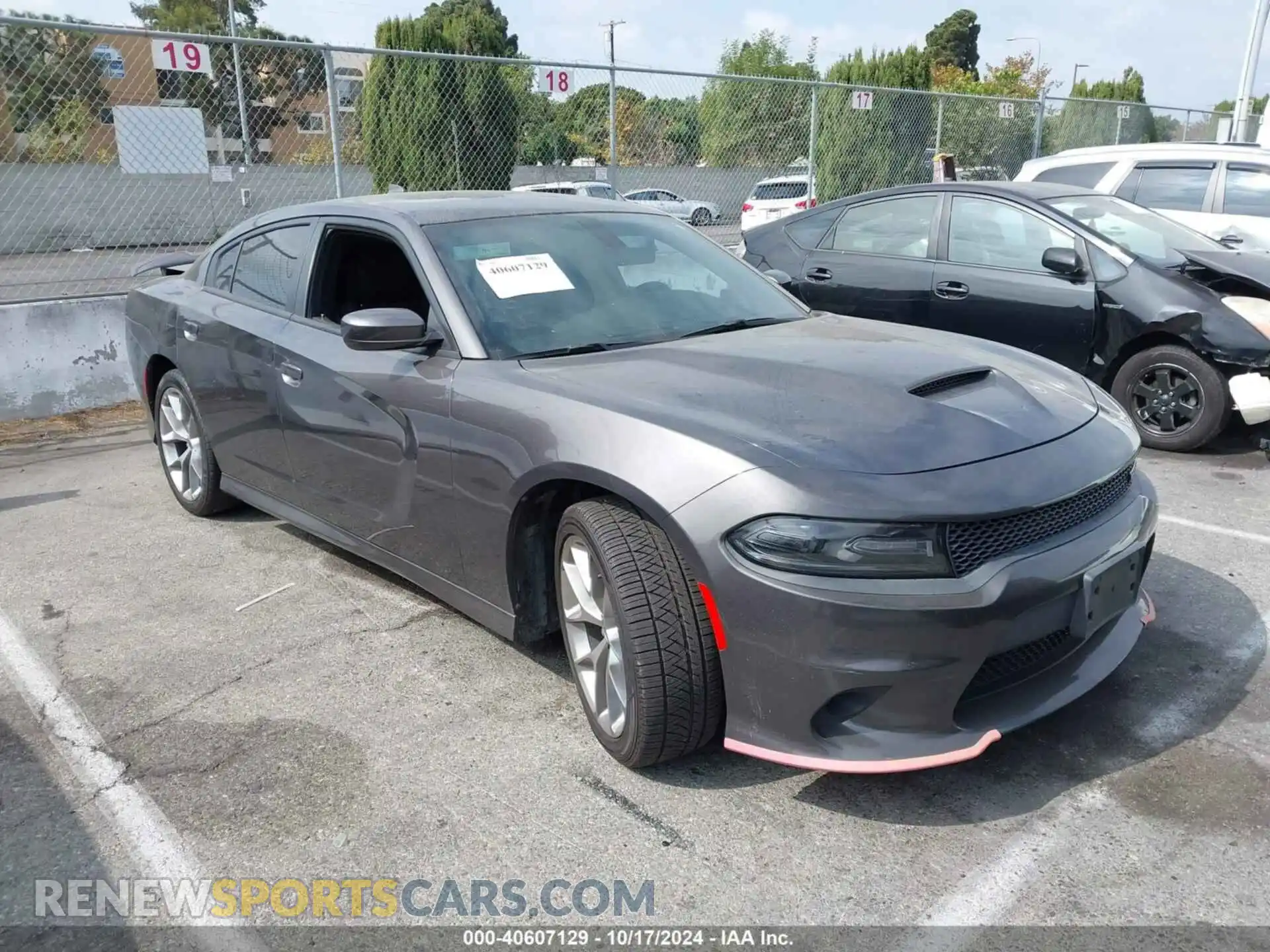 1 Photograph of a damaged car 2C3CDXHG2LH245267 DODGE CHARGER 2020