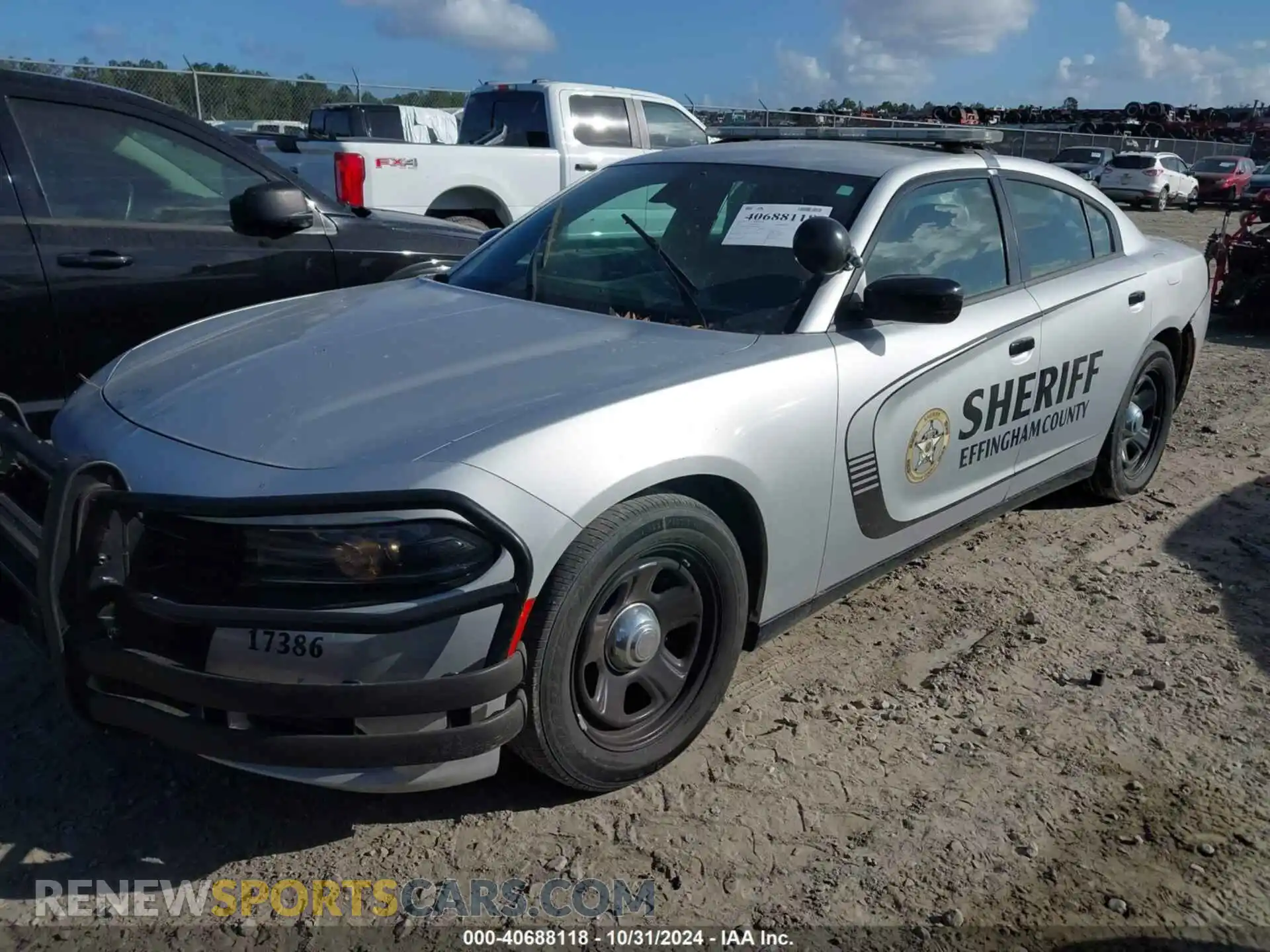 2 fotografías del automóvil dañado 2C3CDXAT8MH643477 DODGE CHARGER 2021