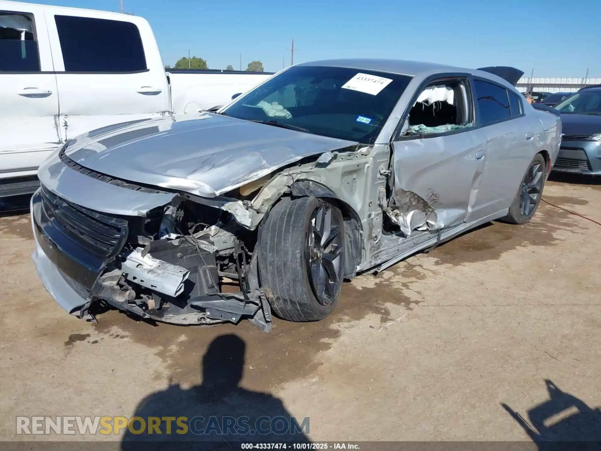 2 fotografías del automóvil dañado 2C3CDXBG0MH678368 DODGE CHARGER 2021