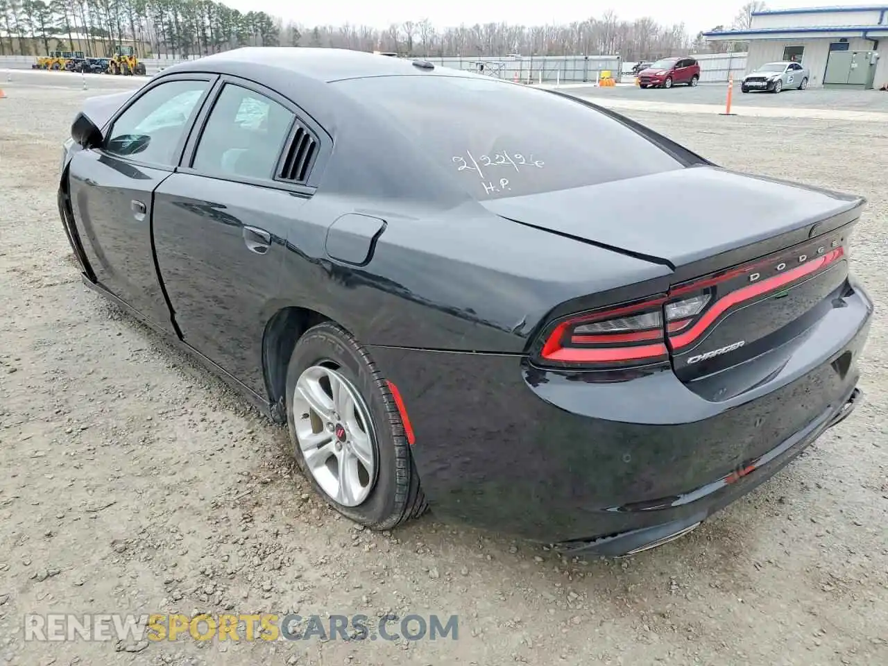 2 fotografías del automóvil dañado 2C3CDXBG3MH678803 DODGE CHARGER 2021