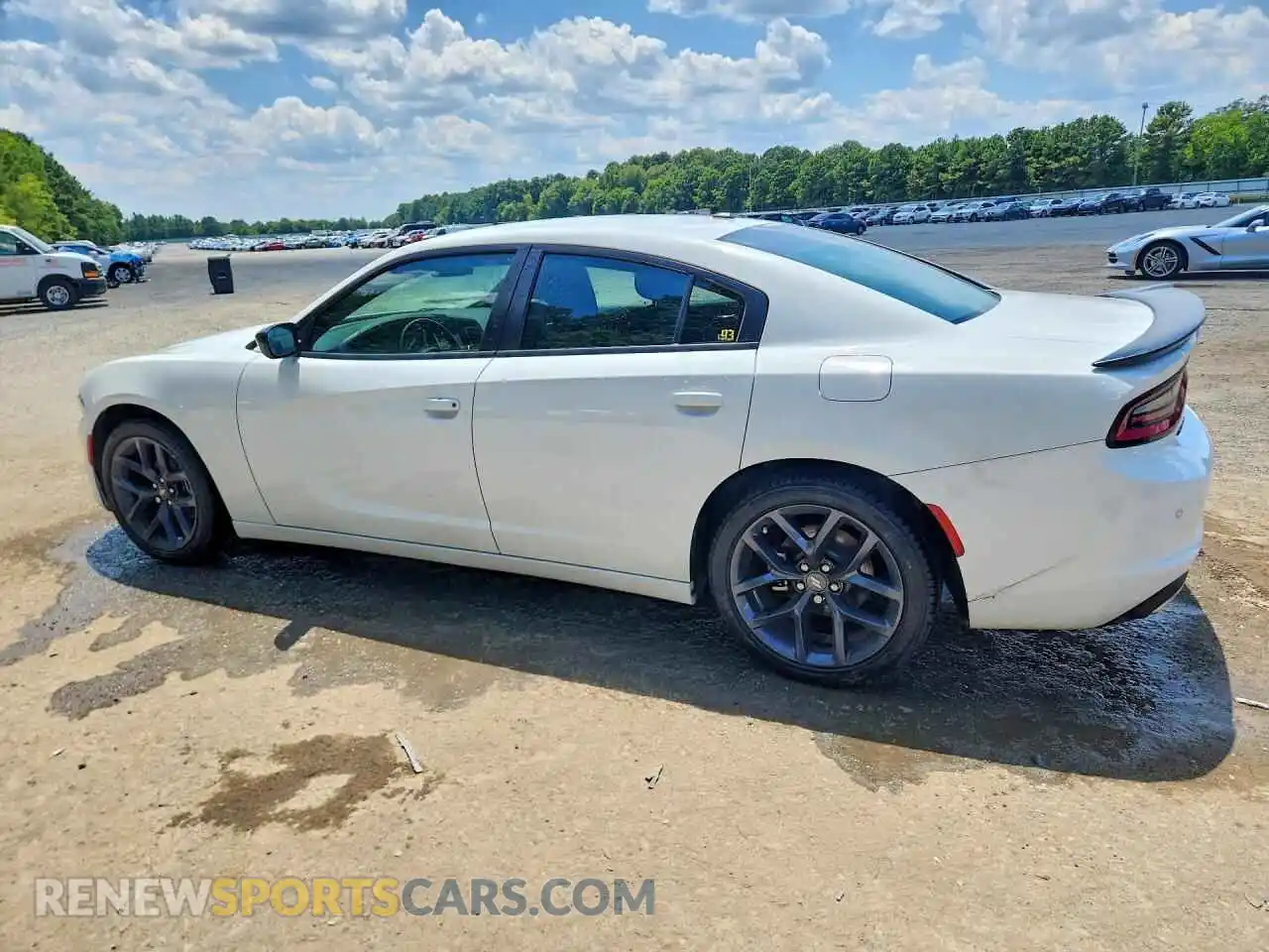 2 fotografías del automóvil dañado 2C3CDXBG5MH616271 DODGE CHARGER 2021