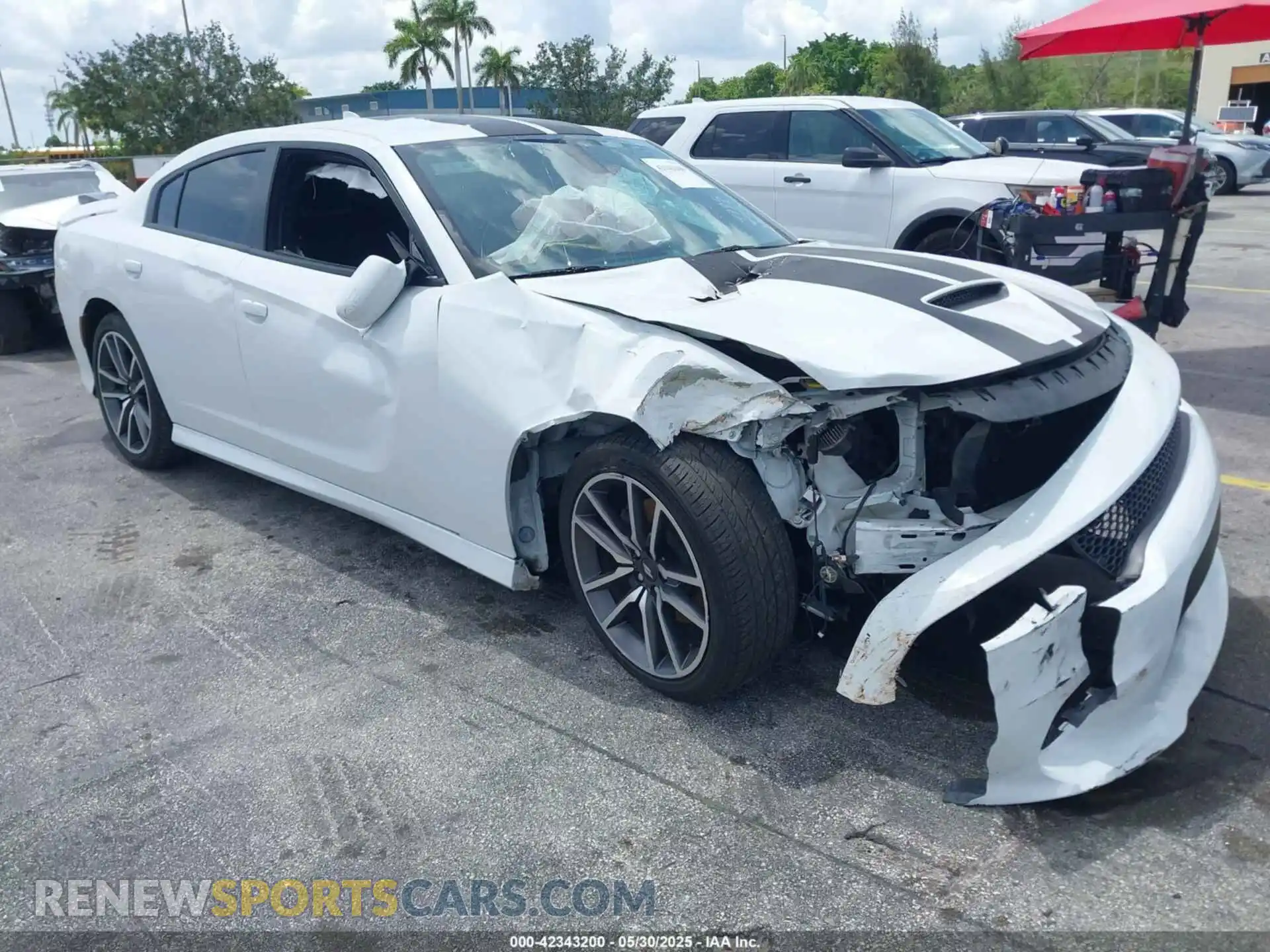 1 Photograph of a damaged car 2C3CDXCT0MH504795 DODGE CHARGER 2021