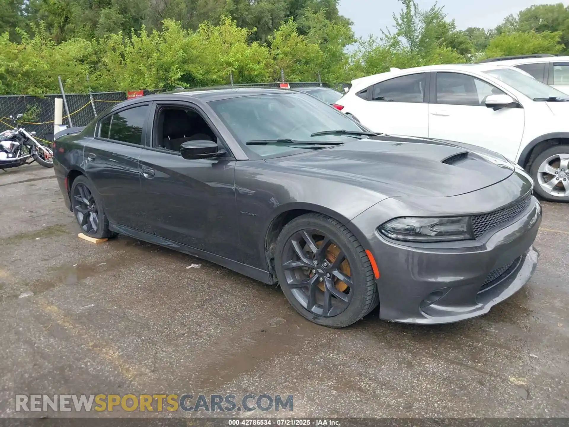 1 Photograph of a damaged car 2C3CDXCT1MH598458 DODGE CHARGER 2021