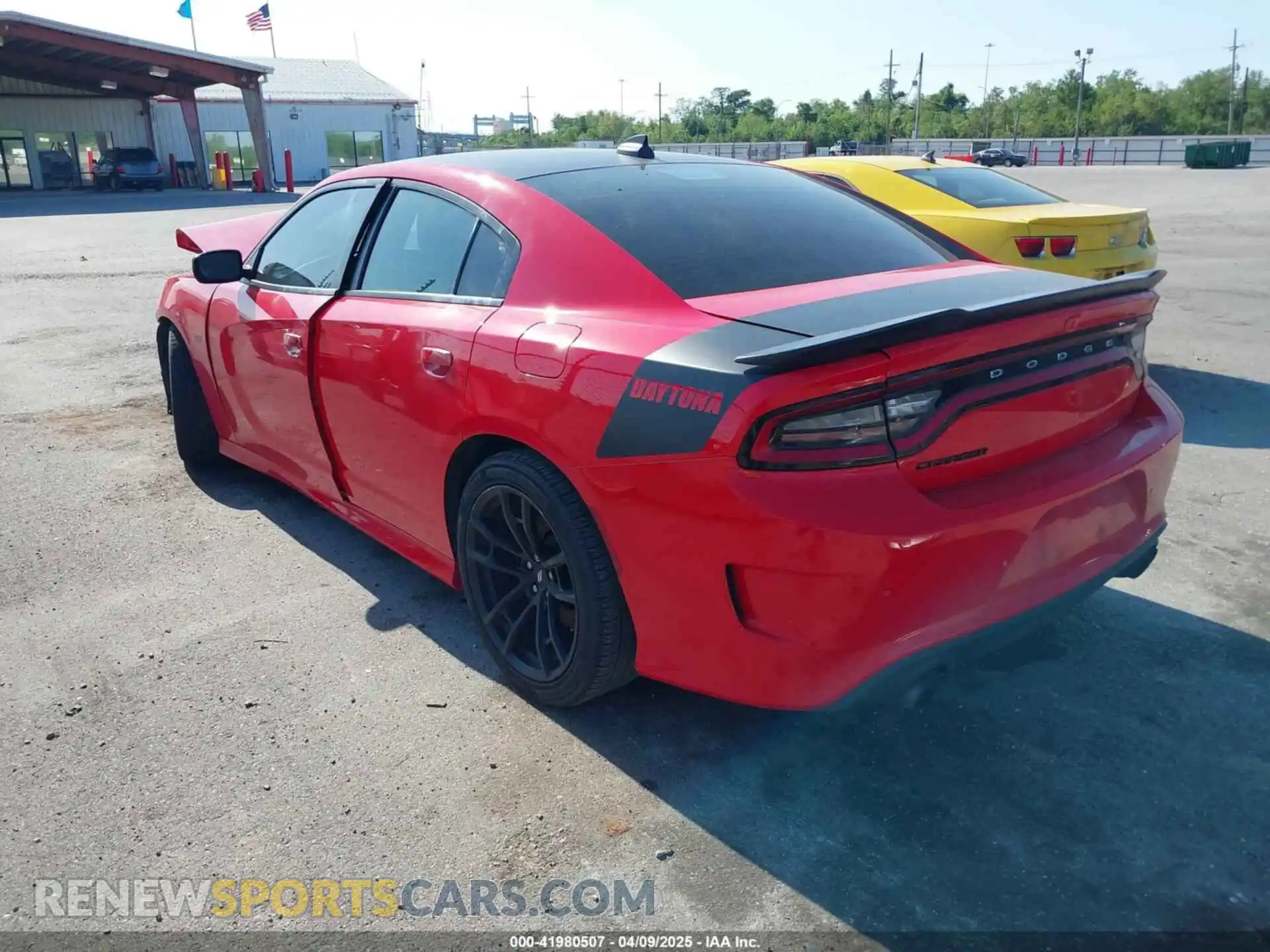 3 Photograph of a damaged car 2C3CDXGJ7MH518945 DODGE CHARGER 2021