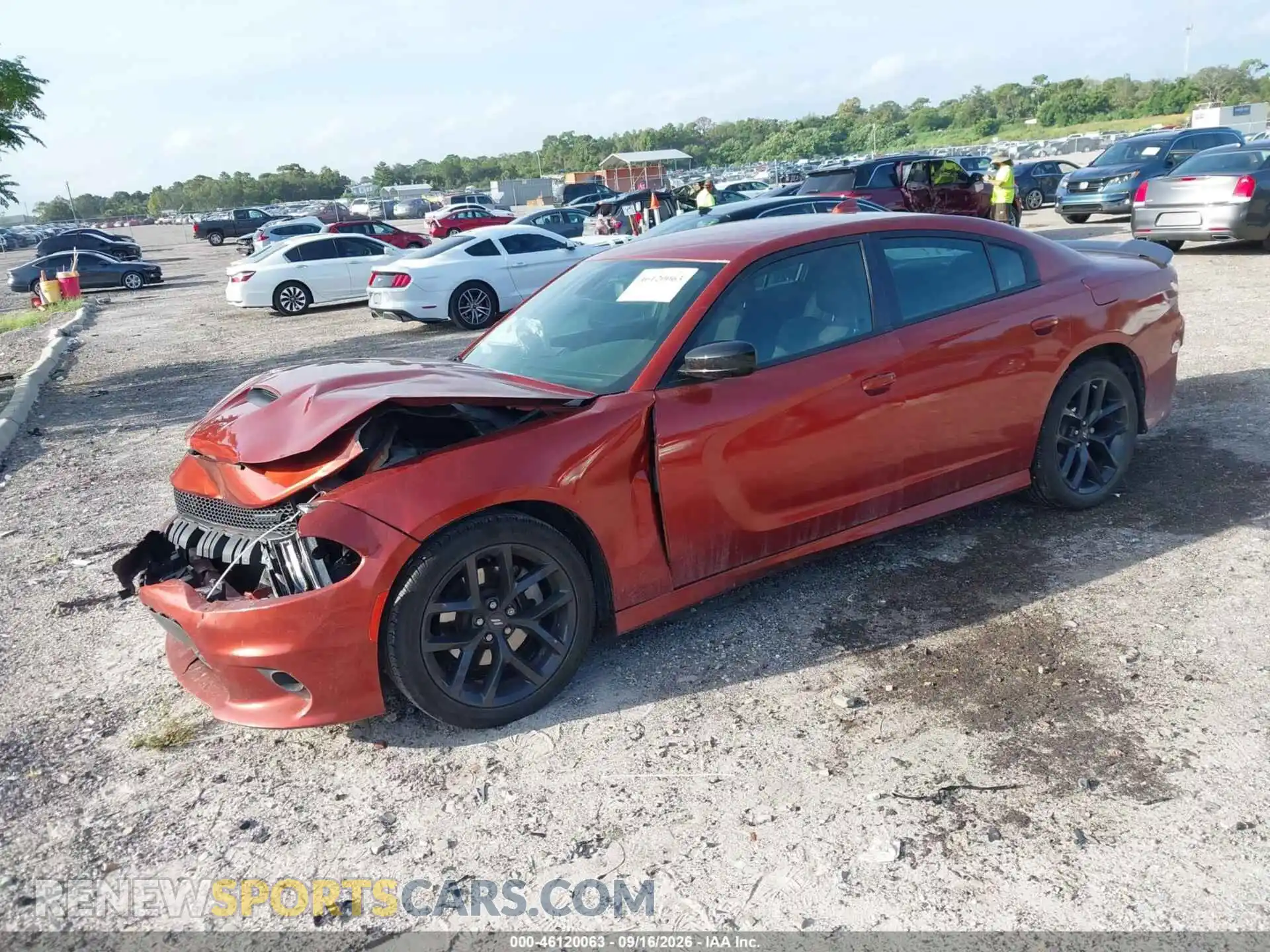 2 fotografías del automóvil dañado 2C3CDXHG5MH672802 DODGE CHARGER 2021