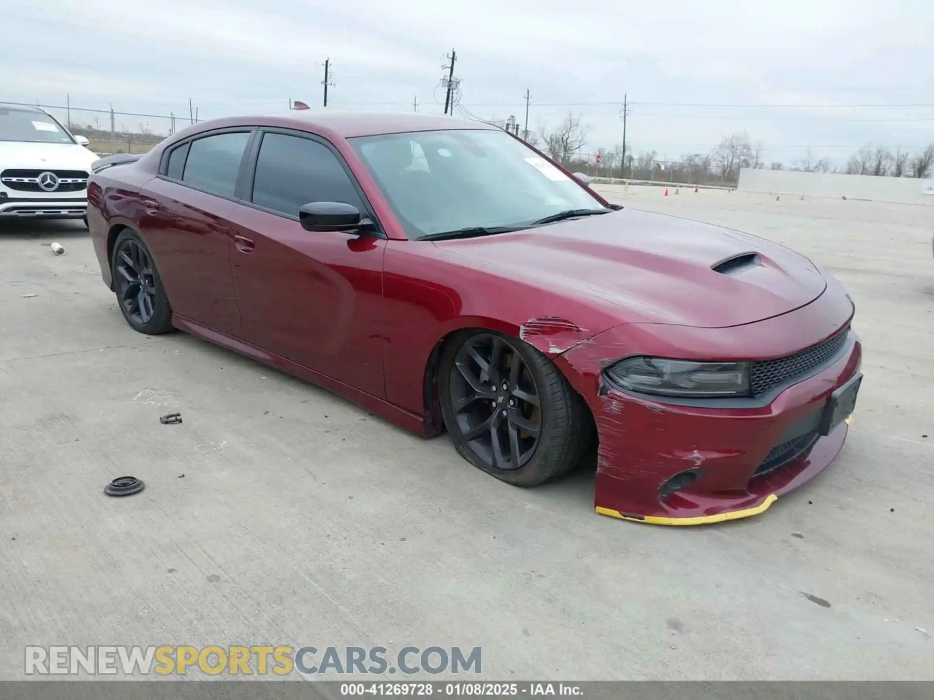 1 Photograph of a damaged car 2C3CDXHGXMH575465 DODGE CHARGER 2021