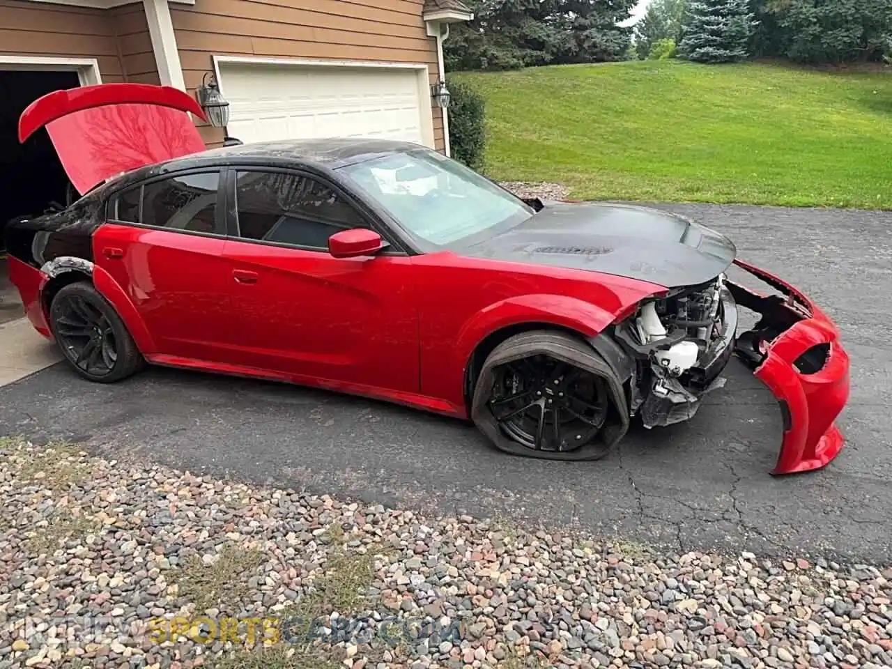 1 Photograph of a damaged car 2C3CDXL91MH592907 DODGE CHARGER 2021