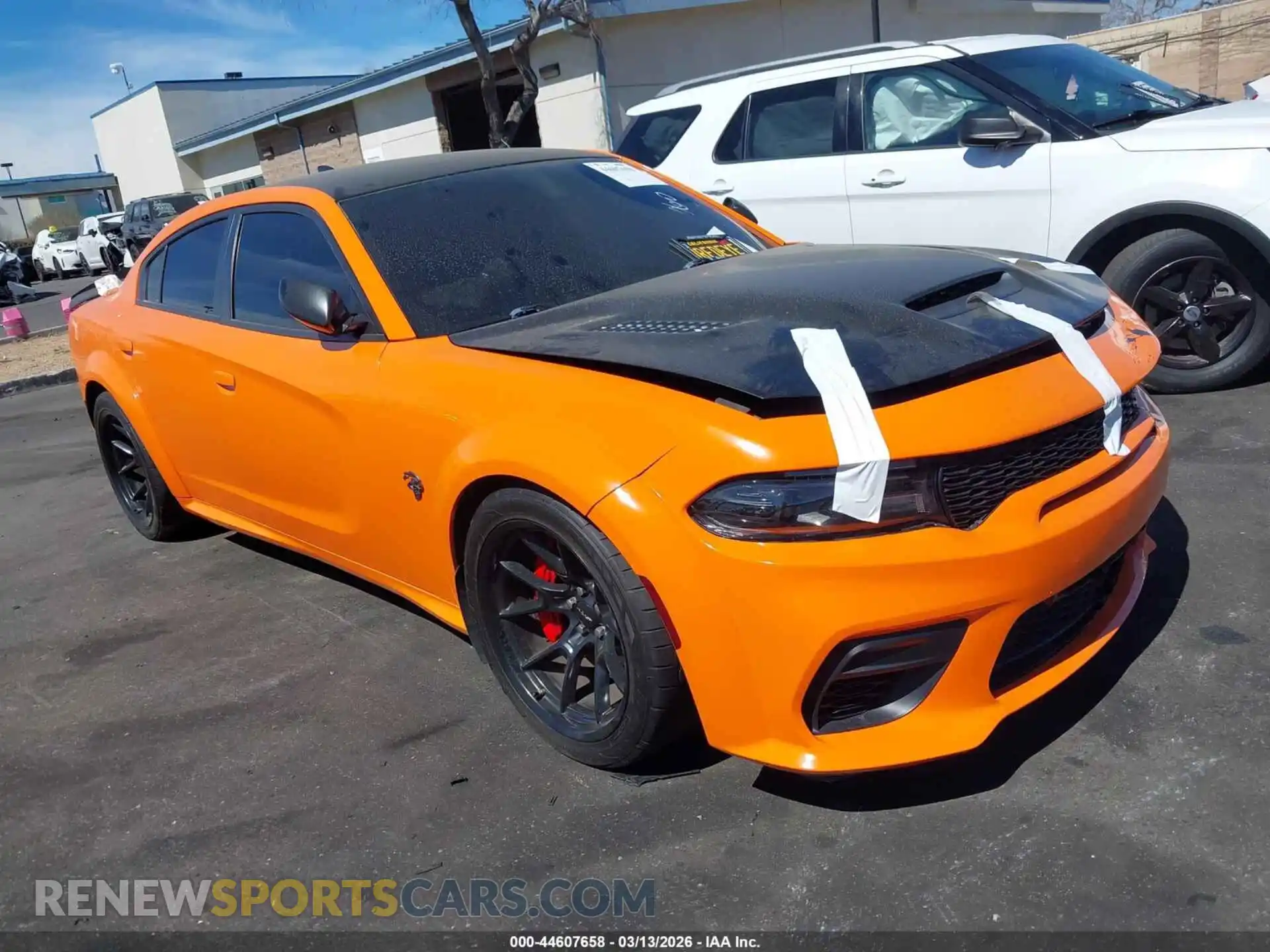 1 Photograph of a damaged car 2C3CDXL99MH500619 DODGE CHARGER 2021