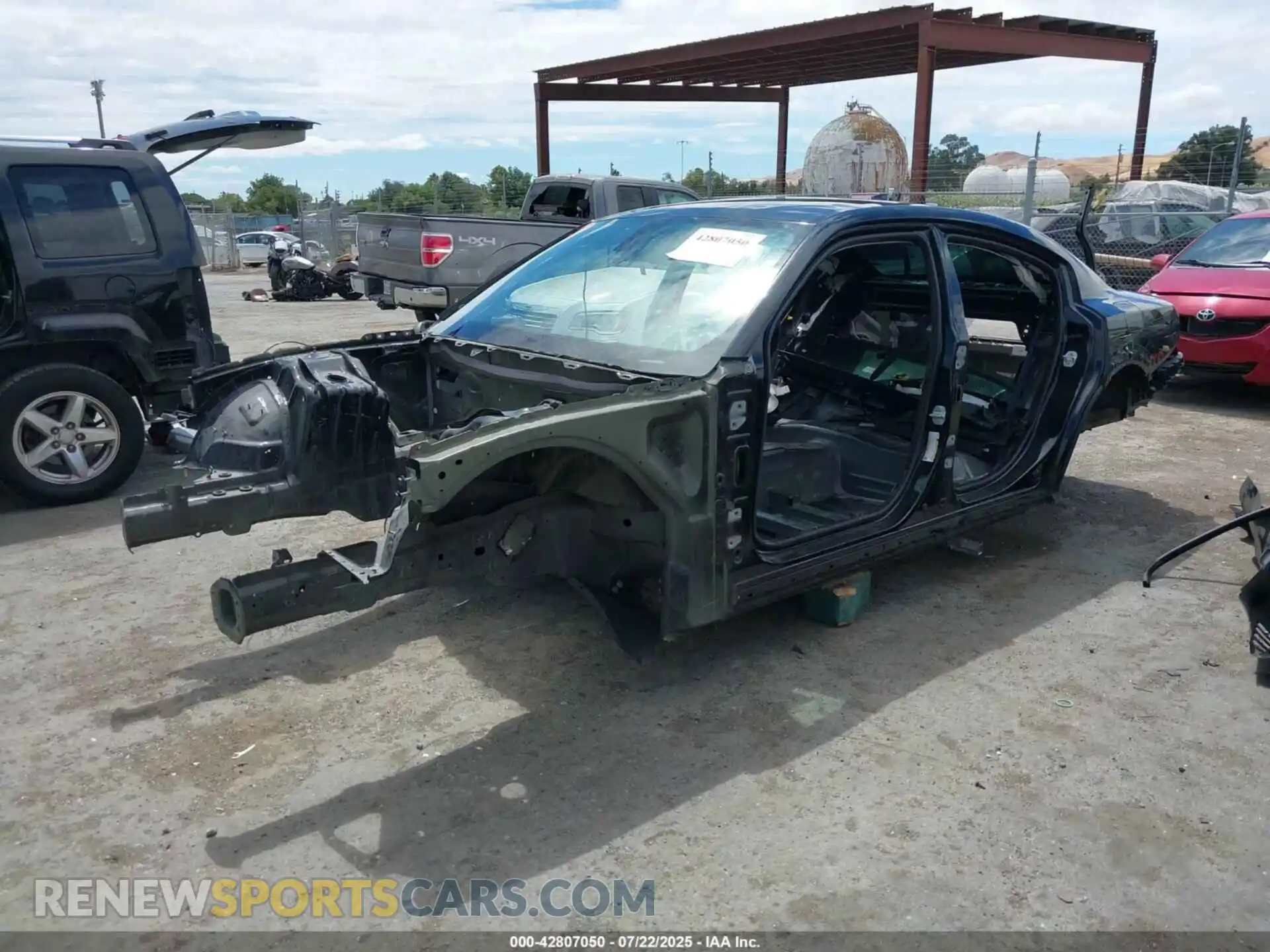 2 Photograph of a damaged car 2C3CDXL9XMH623023 DODGE CHARGER 2021