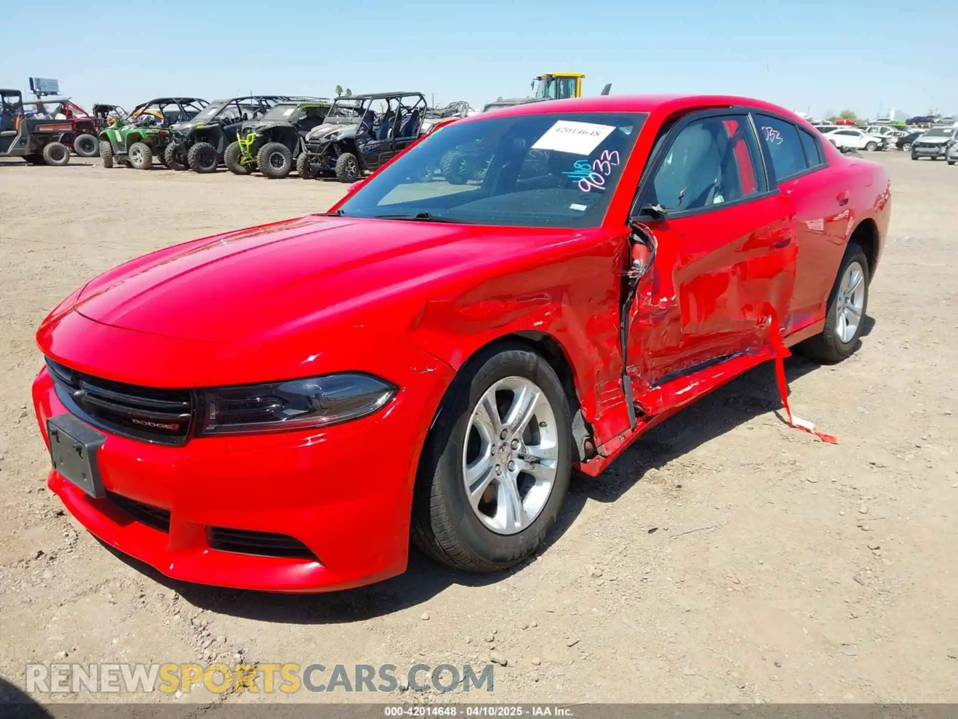 2 fotografías del automóvil dañado 2C3CDXBG0NH255744 DODGE CHARGER 2022