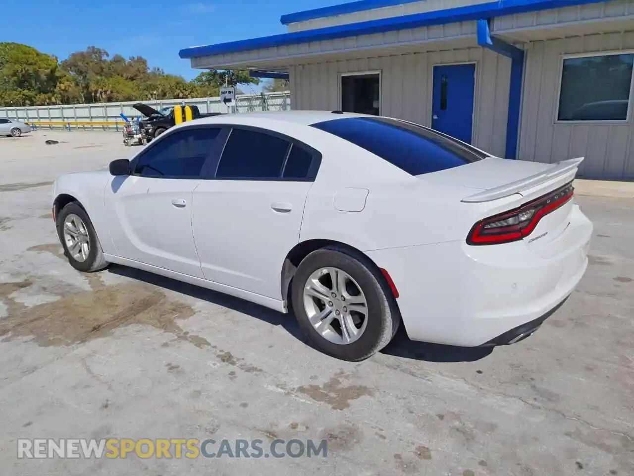 2 Photograph of a damaged car 2C3CDXBG0NH261396 DODGE CHARGER 2022