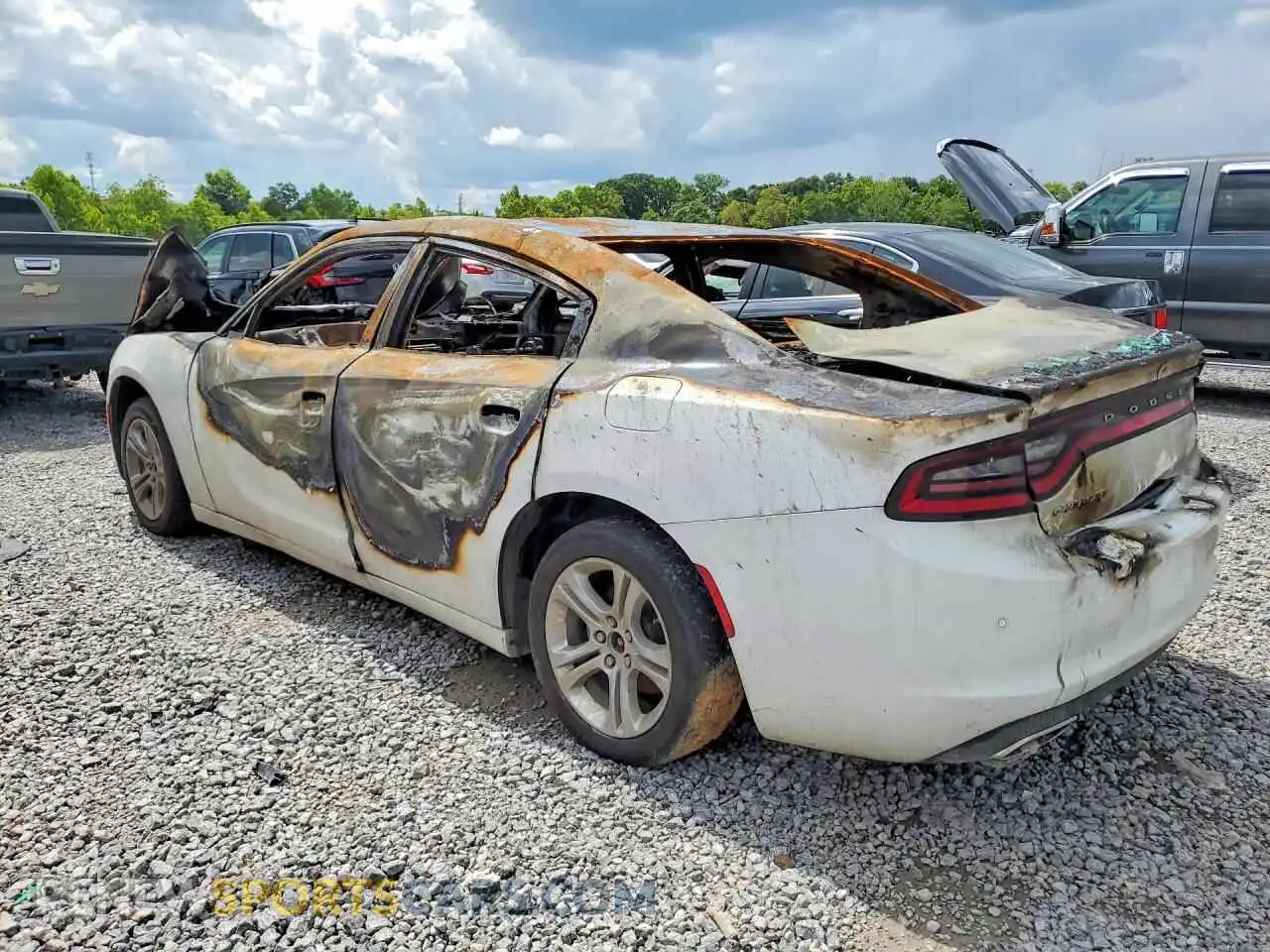 2 fotografías del automóvil dañado 2C3CDXBG3NH234676 DODGE CHARGER 2022