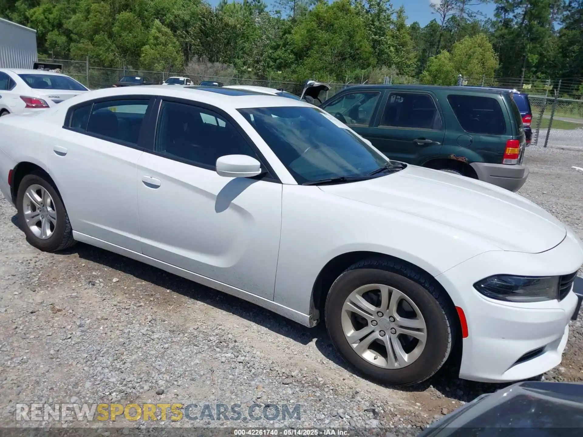 1 Photograph of a damaged car 2C3CDXBG4NH208104 DODGE CHARGER 2022