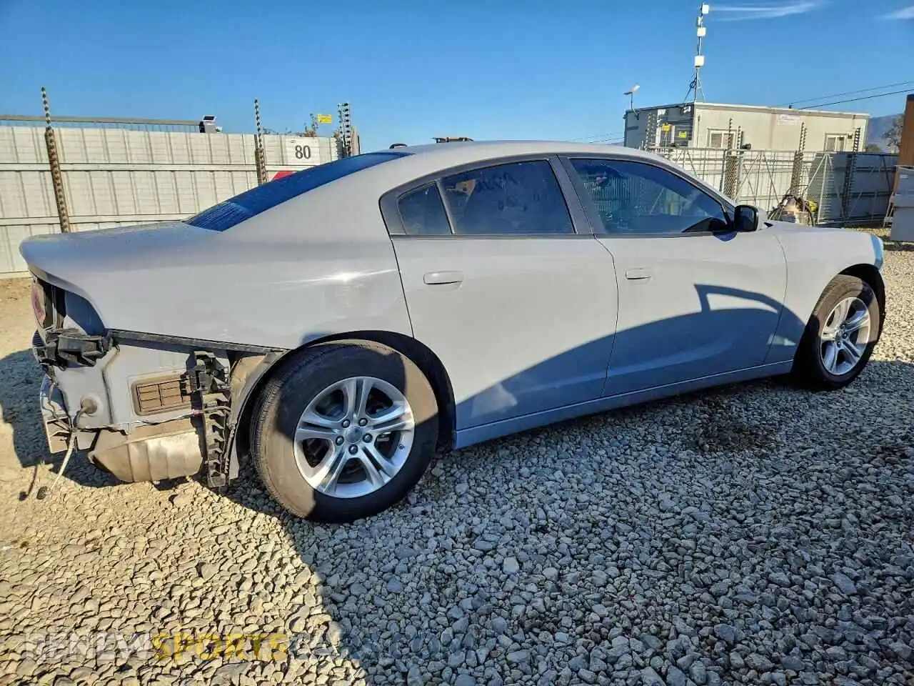 3 fotografías del automóvil dañado 2C3CDXBG5NH219936 DODGE CHARGER 2022