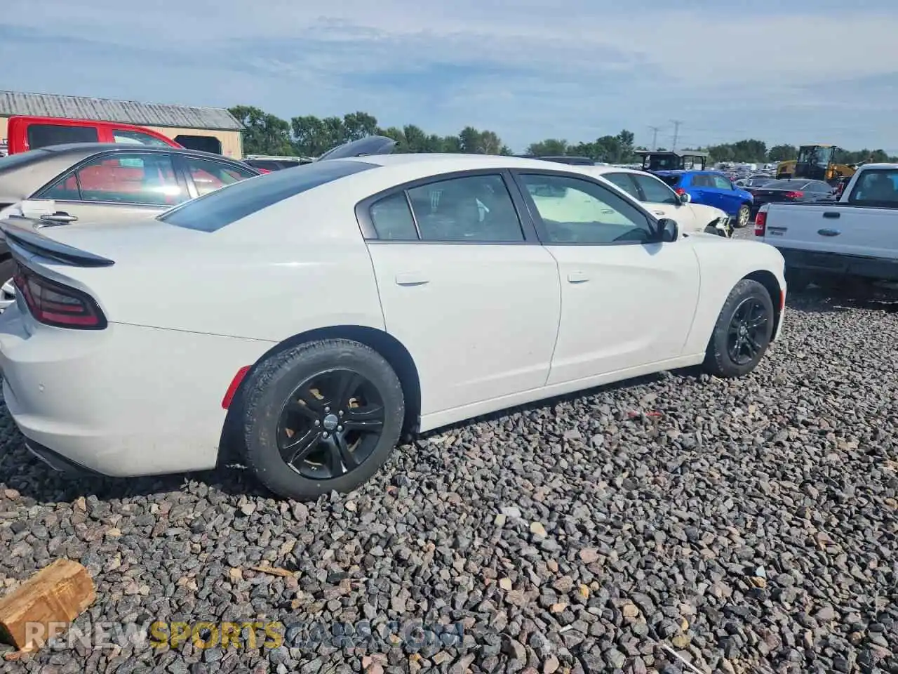3 fotografías del automóvil dañado 2C3CDXBG7NH207982 DODGE CHARGER 2022