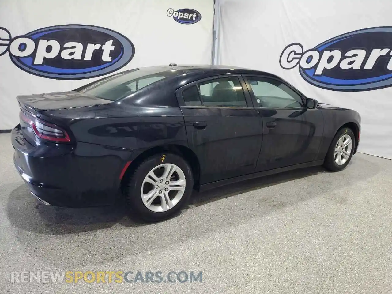 3 fotografías del automóvil dañado 2C3CDXBGXNH224422 DODGE CHARGER 2022