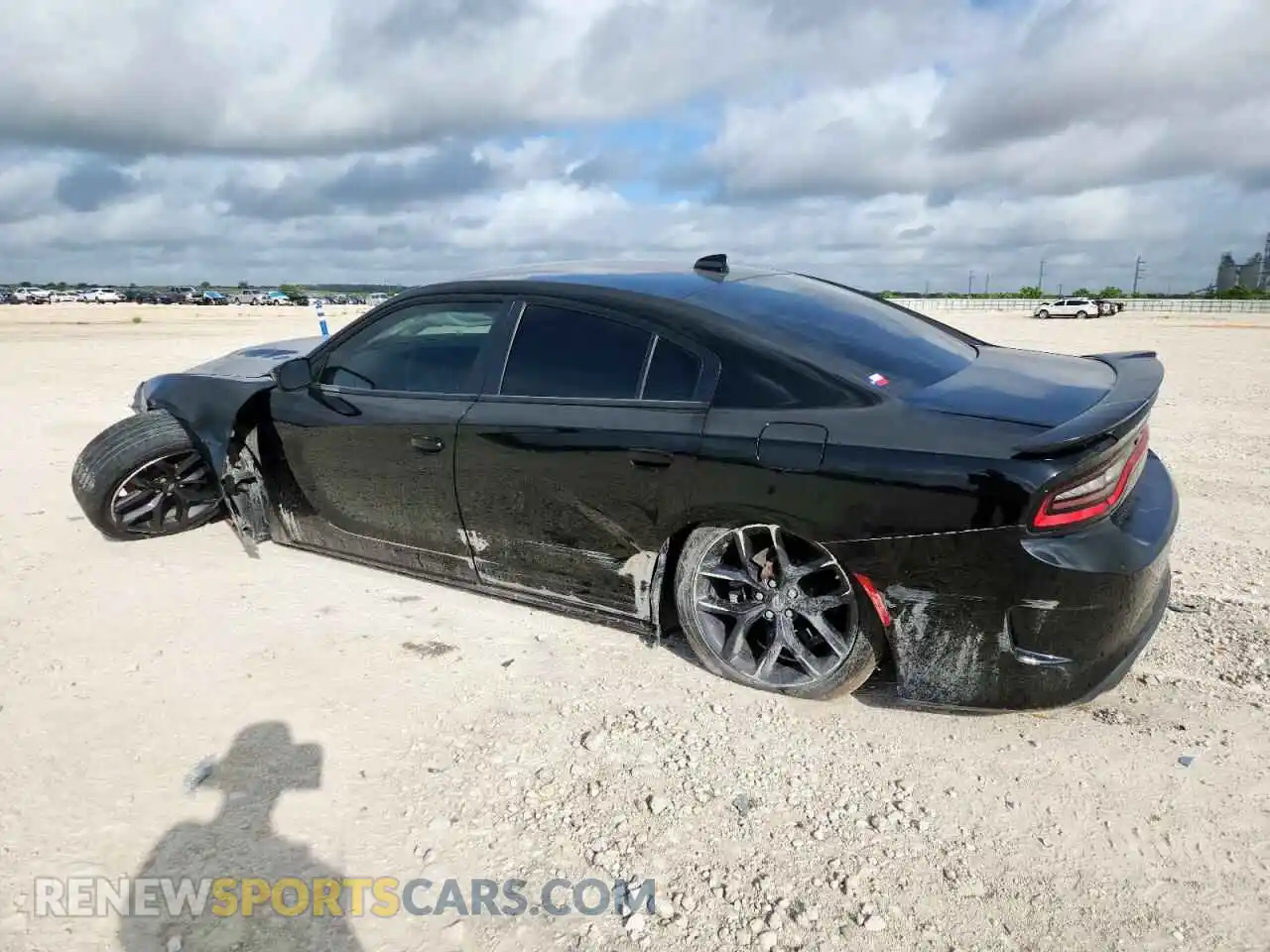 2 fotografías del automóvil dañado 2C3CDXCT9NH202441 DODGE CHARGER 2022