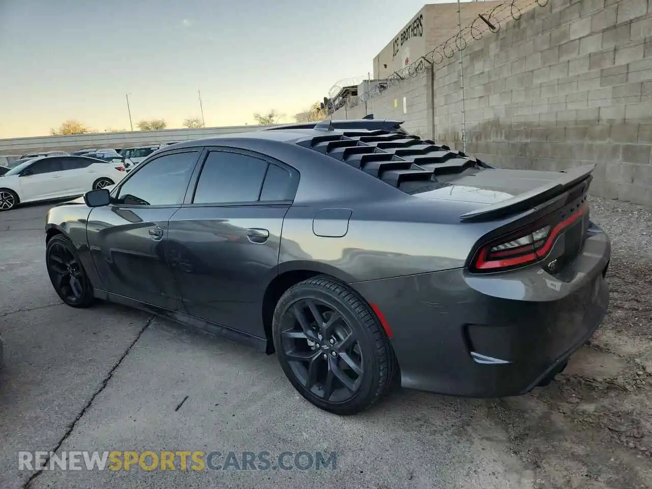 2 Photograph of a damaged car 2C3CDXCTXNH203338 DODGE CHARGER 2022