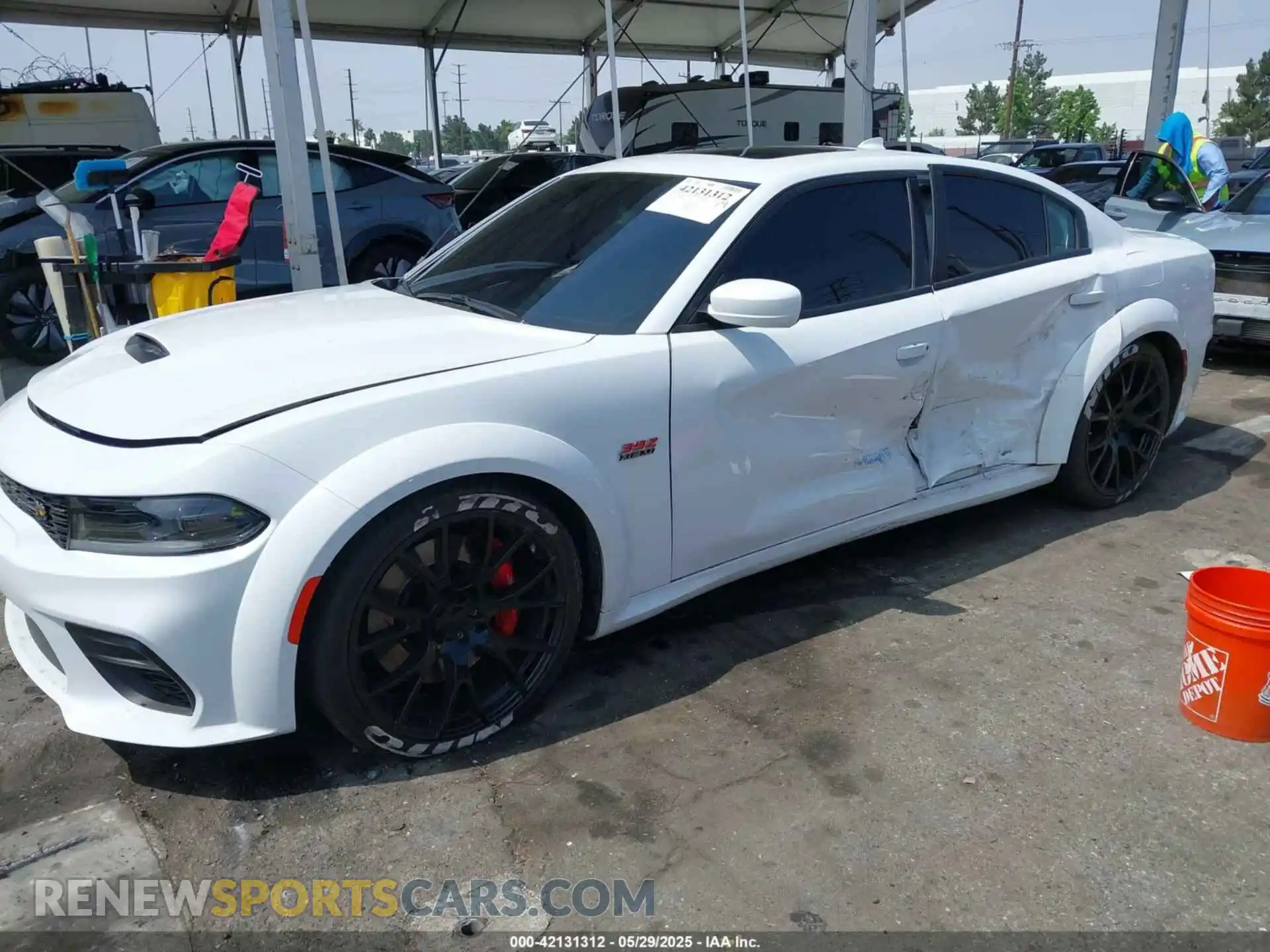 2 Photograph of a damaged car 2C3CDXGJ6NH191603 DODGE CHARGER 2022
