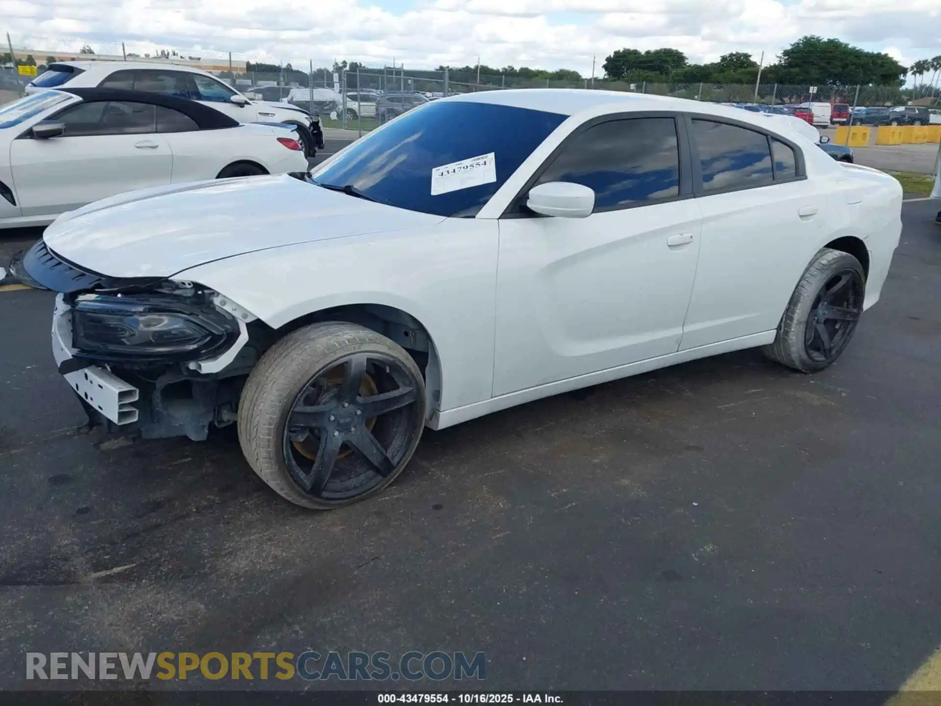 2 Photograph of a damaged car 2C3CDXKG5NH209679 DODGE CHARGER 2022