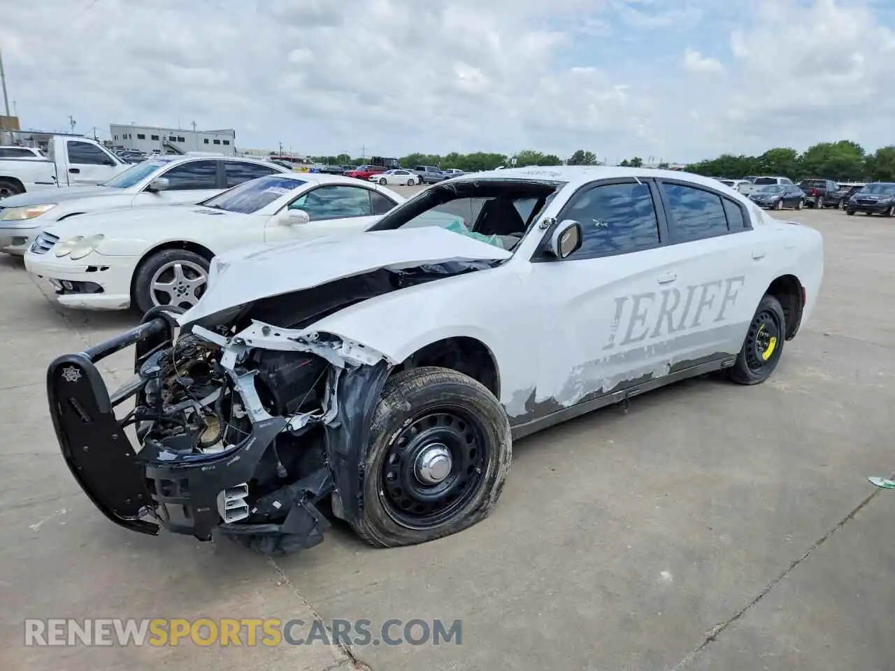 1 Photograph of a damaged car 2C3CDXKG8NH203472 DODGE CHARGER 2022